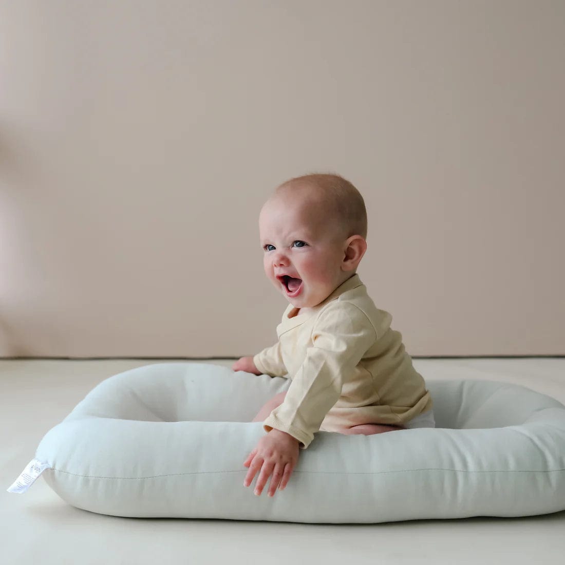 Organic Snuggle Me Infant Lounger - Premium Baby Nest for Safe & Comfortable Sleep, Play & Cuddle - Perfect for Newborns, Nursery, Travel & Breastfeeding