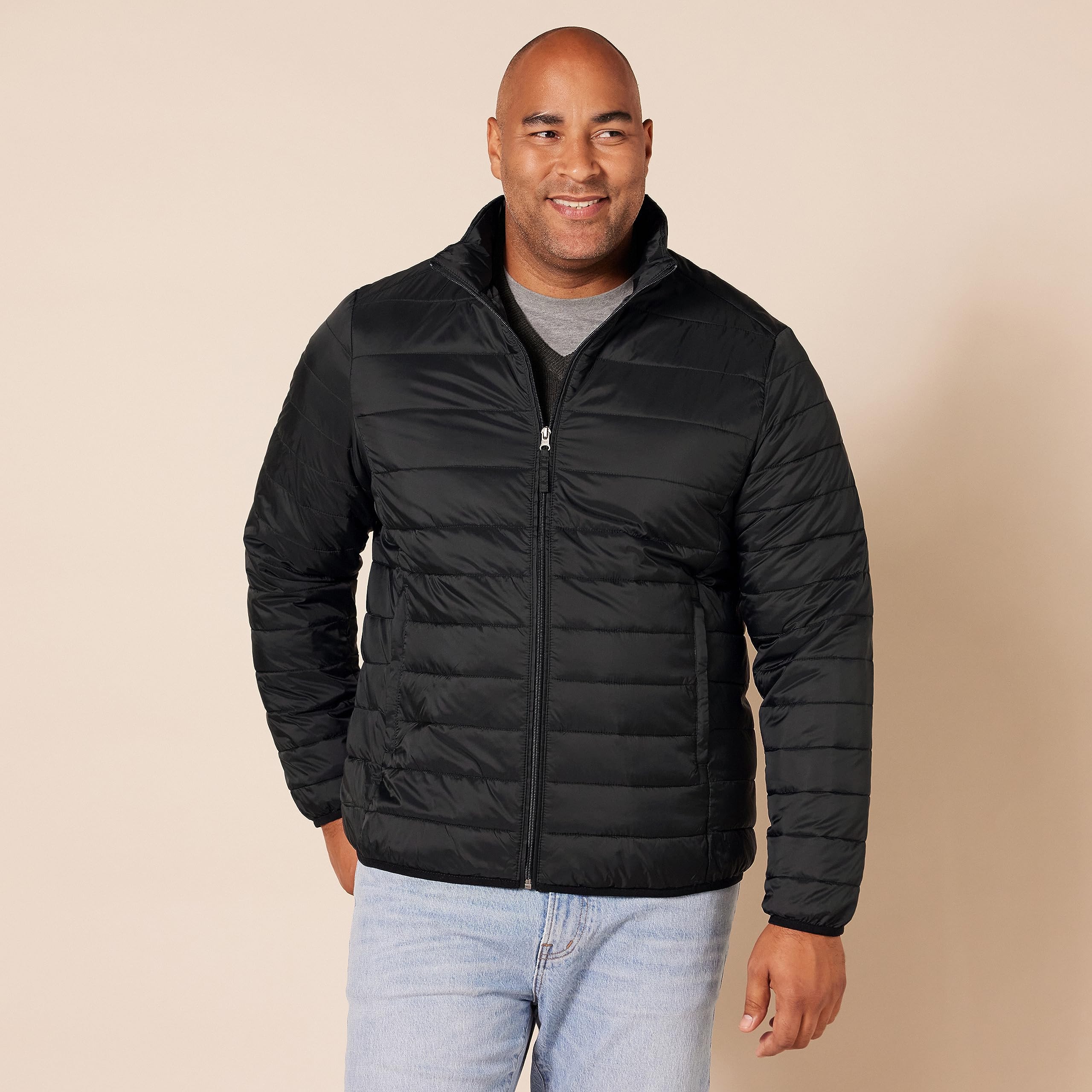 Amazon Essentials Men's Packable Lightweight Water-Resistant Puffer Jacket - Big & Tall Sizes - Warm Winter Coat for Outdoor Activities, Travel & Casual Wear