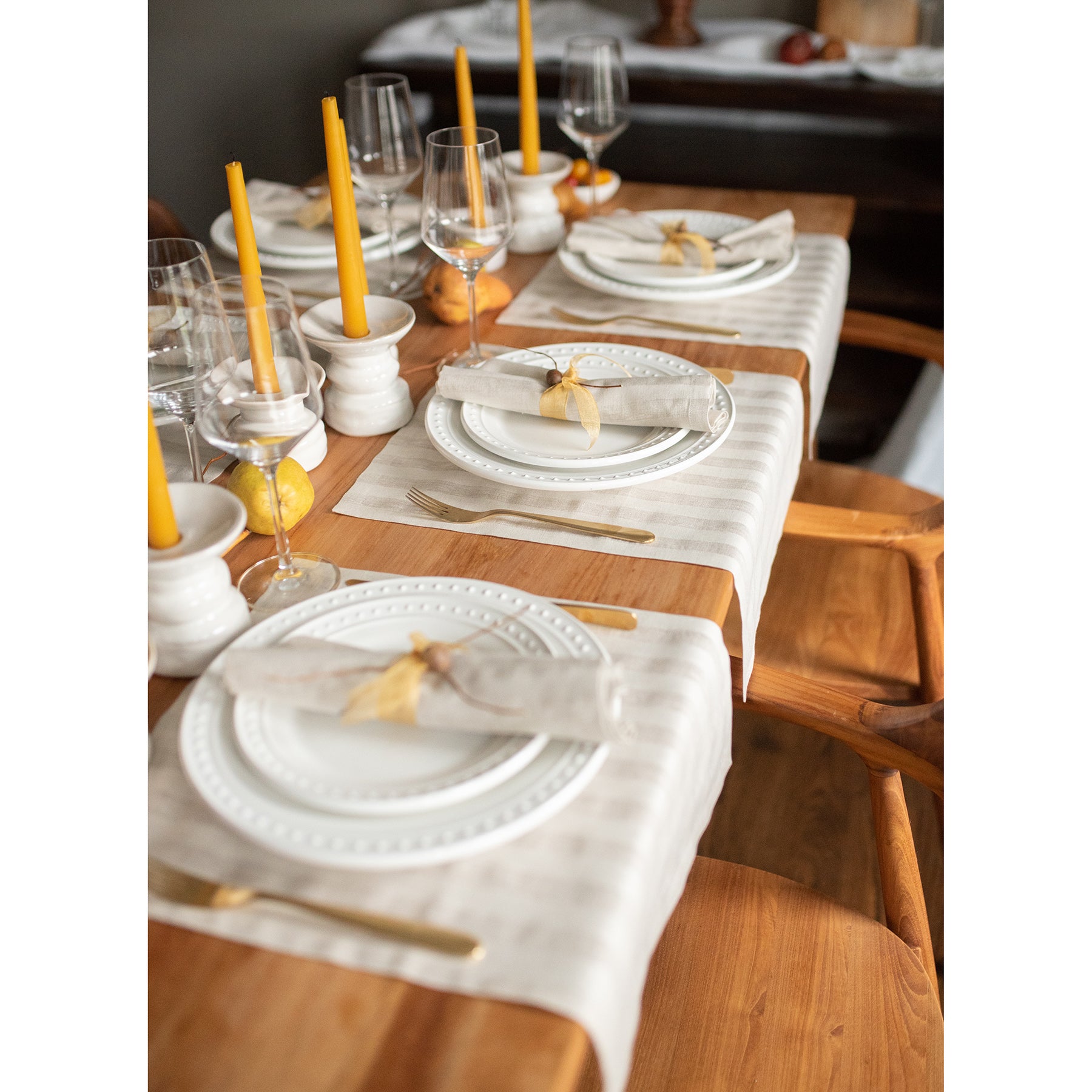Premium Zoe Placemats Set of 4 - Waterproof & Heat-Resistant Table Mats for Dining, Kitchen, and Party Decor - Elegant Home Tableware Accessories
