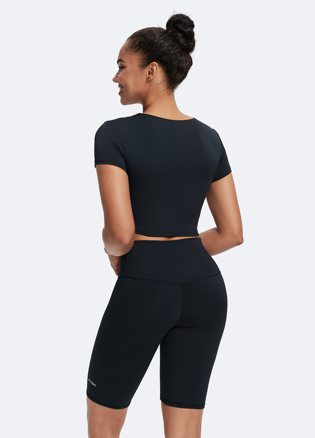 Women's Round Neck Crop Top - Short Sleeve Casual T-Shirt for Summer | Perfect for Streetwear, Music Festivals & Beach Outfits