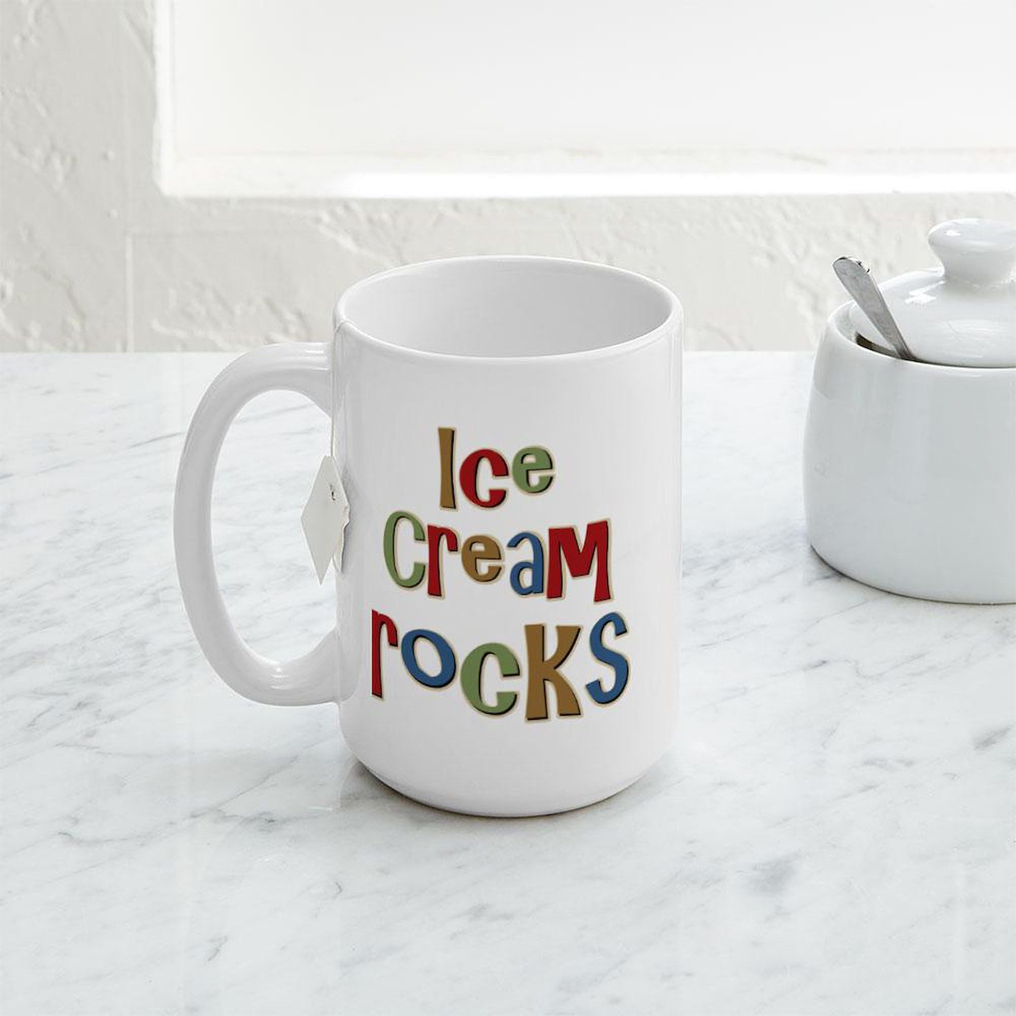Premium 15 oz (444 ml) Ceramic Coffee Mug for Ice Cream & Frozen Dessert Lovers - Perfect for Hot Cocoa, Tea & Office Use