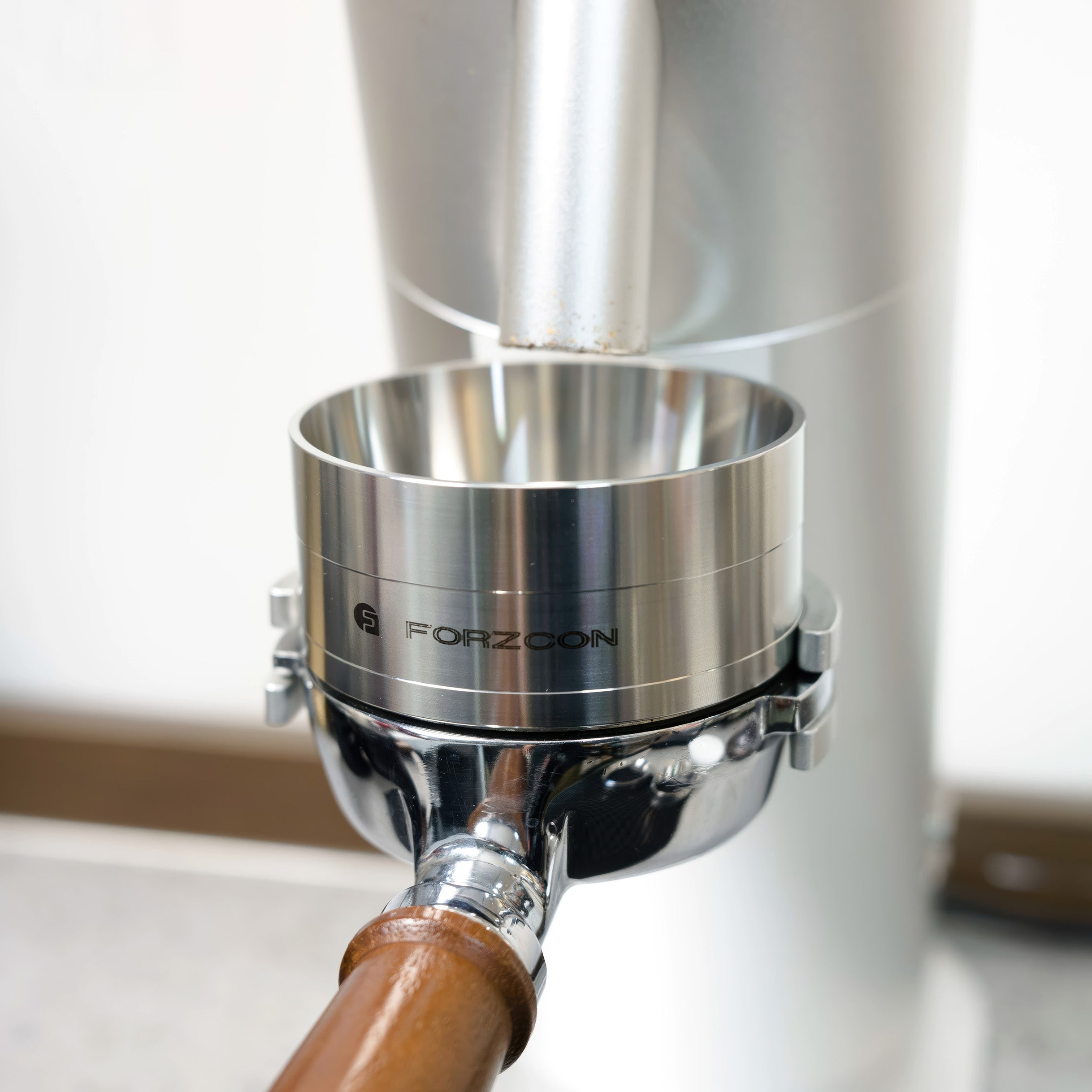 Premium Stainless Steel Magnetic Dosing Ring for Espresso Machines - Barista Accessory for Precise Coffee Grounds Measurement | Perfect for Home & Commercial Coffee Shops