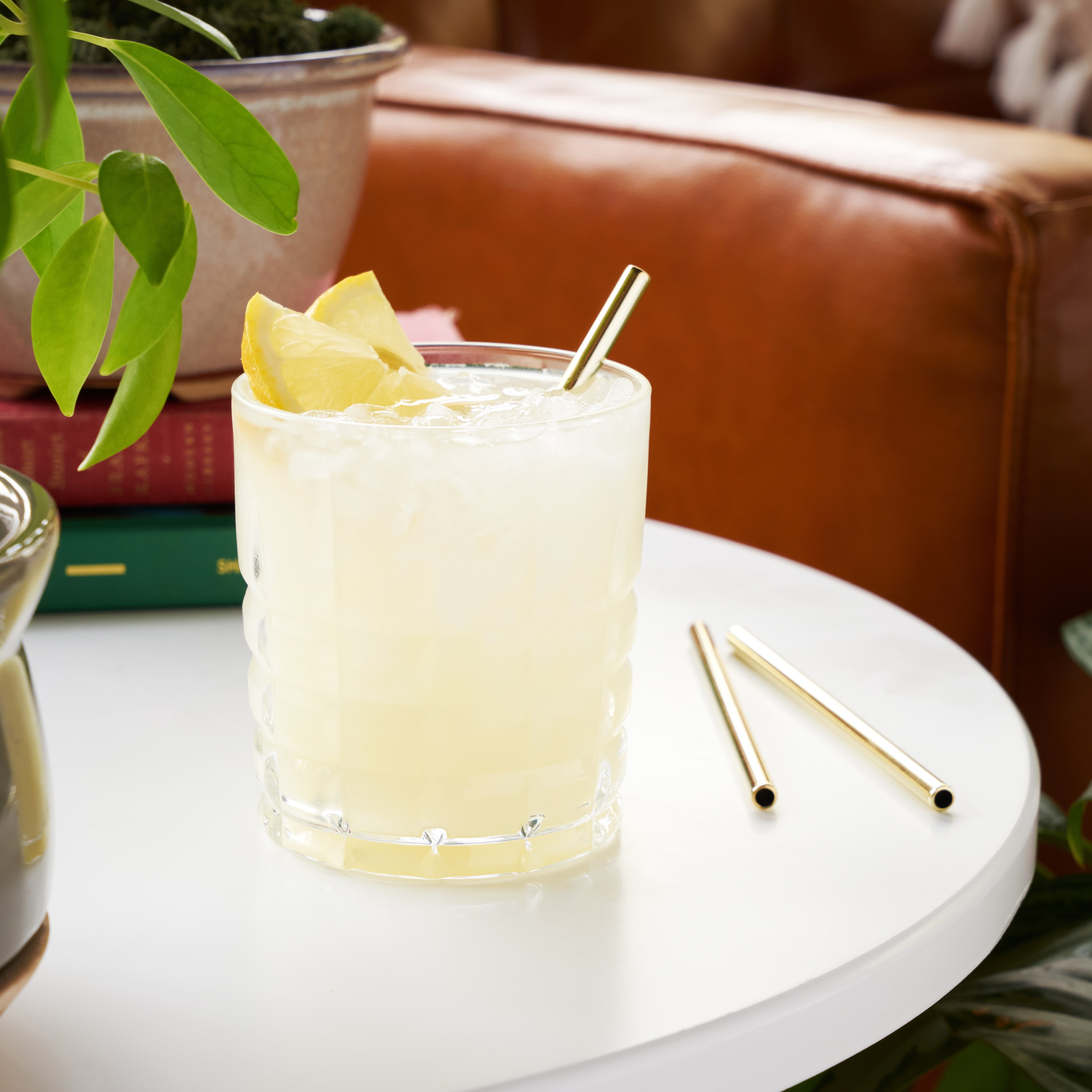 Belmont Lowball Drinking Straws - Set of 6 Reusable Glass Straws for Cocktails, Iced Coffee & Smoothies - Perfect for Home Bars, Parties & Eco-Friendly Living