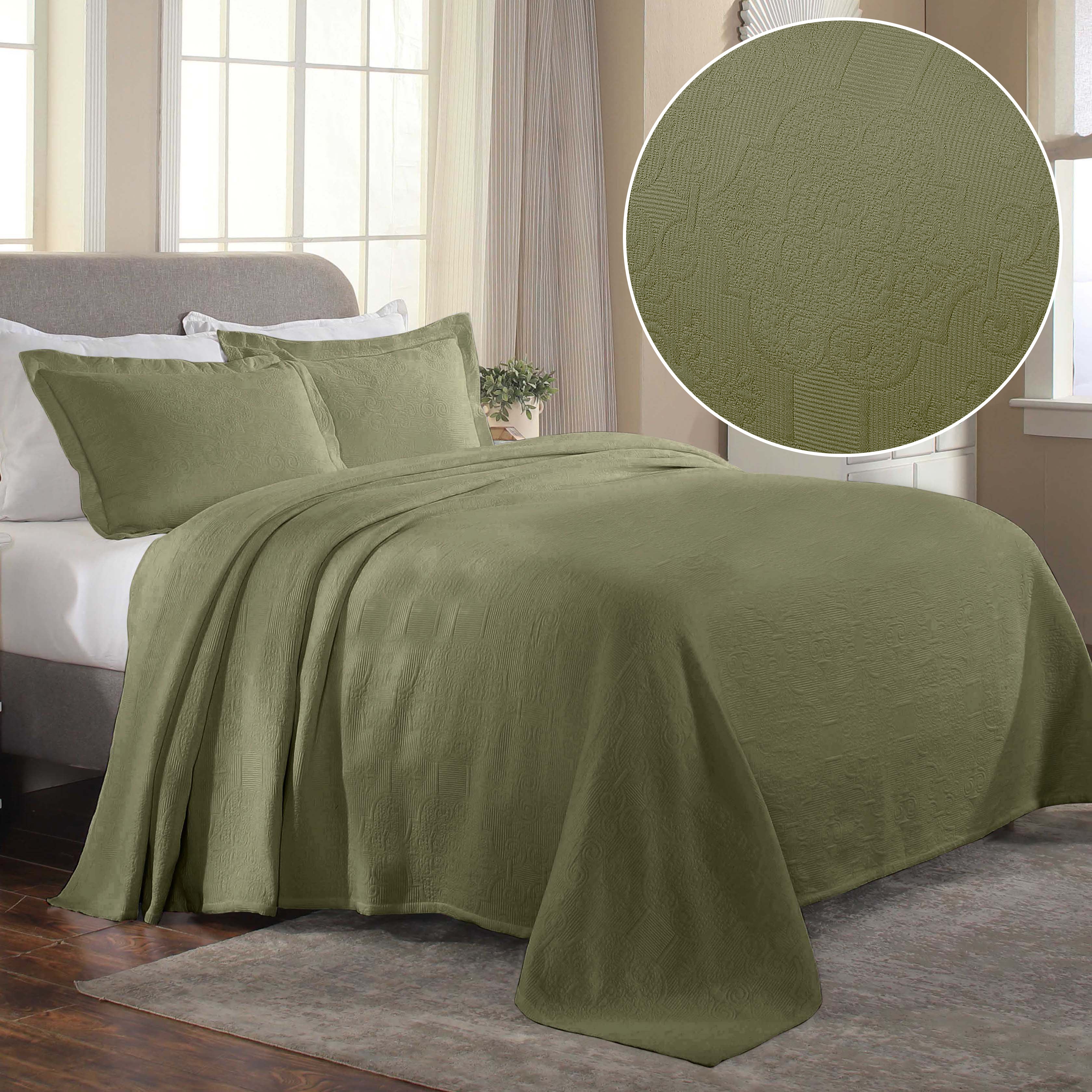 Florin Cotton Matelassé Jacquard Bedspread Set with Scrolling Medallion Design - Luxury Queen/King Size Bedding for Master Bedroom, Guest Room & Hotel Decor
