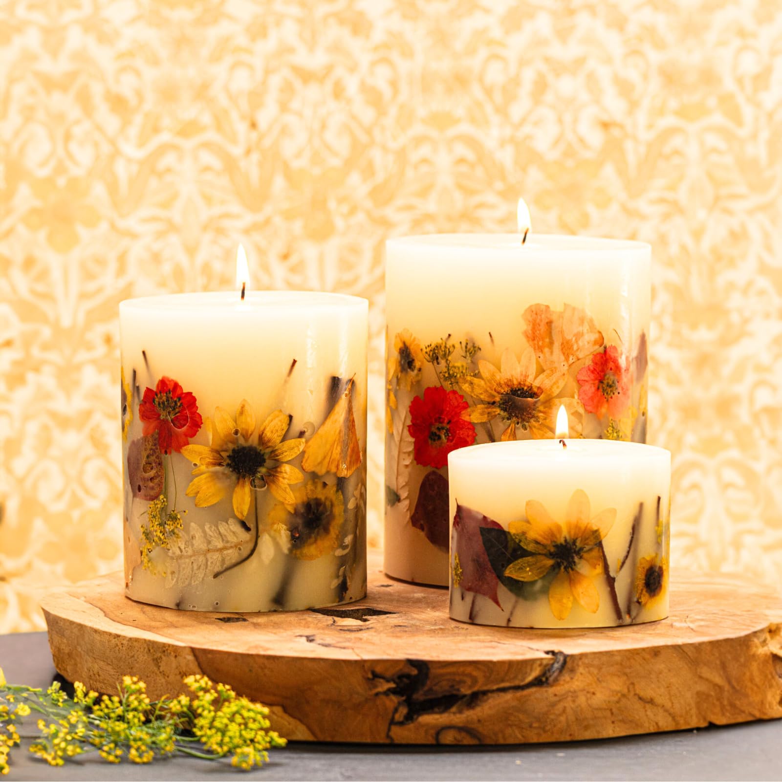Rosy Rings Honey Tobacco Candle - Aromatherapy & Home Decor for Relaxation
