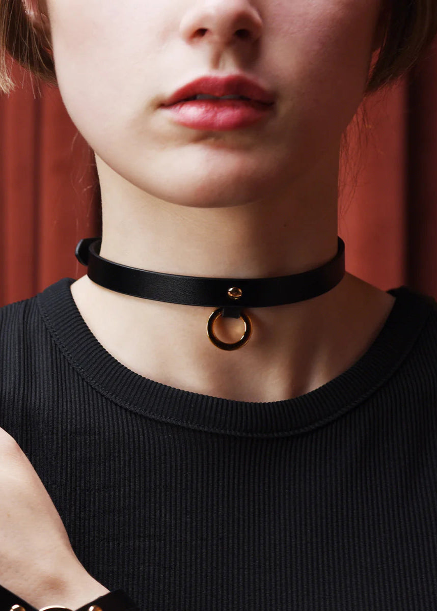 Genuine Leather Thin Choker Necklace for Women - Elegant Gothic Punk Style Choker - Perfect for Parties, Halloween, Cosplay & Everyday Fashion Accessories