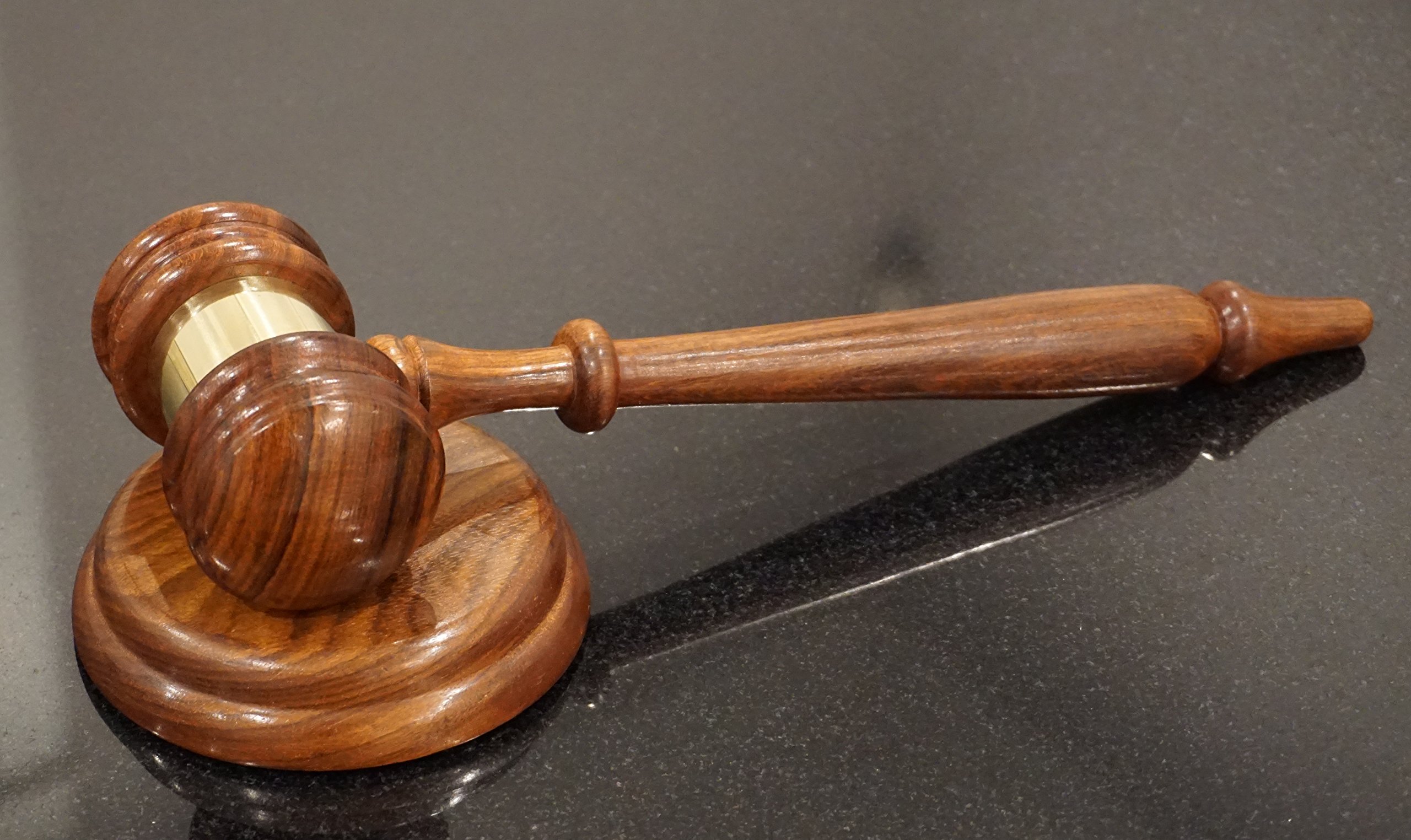 Premium Wooden Judge Gavel & Sound Block Set - Ideal for Courtroom, Legal Ceremonies, and Presentations - Gift Box Included