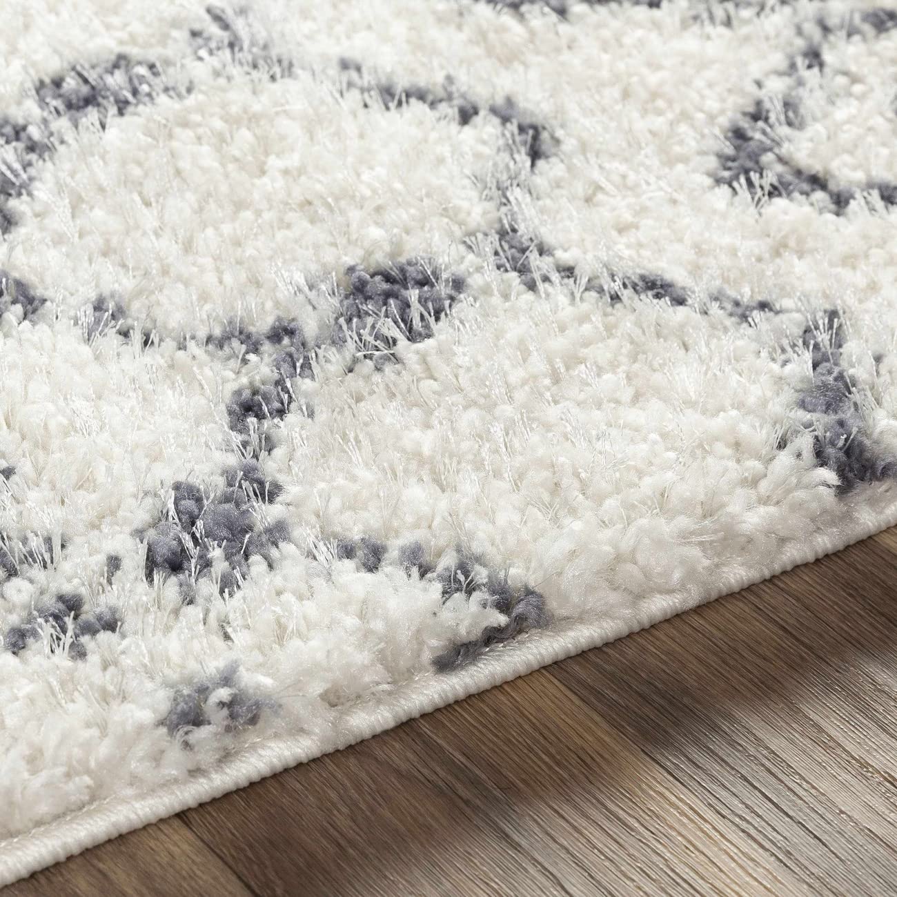 Mark&Day 6x9 Occitanie Global Shag Area Rug - Soft Plush White Carpet for Living Room, Bedroom, Kitchen (6'7