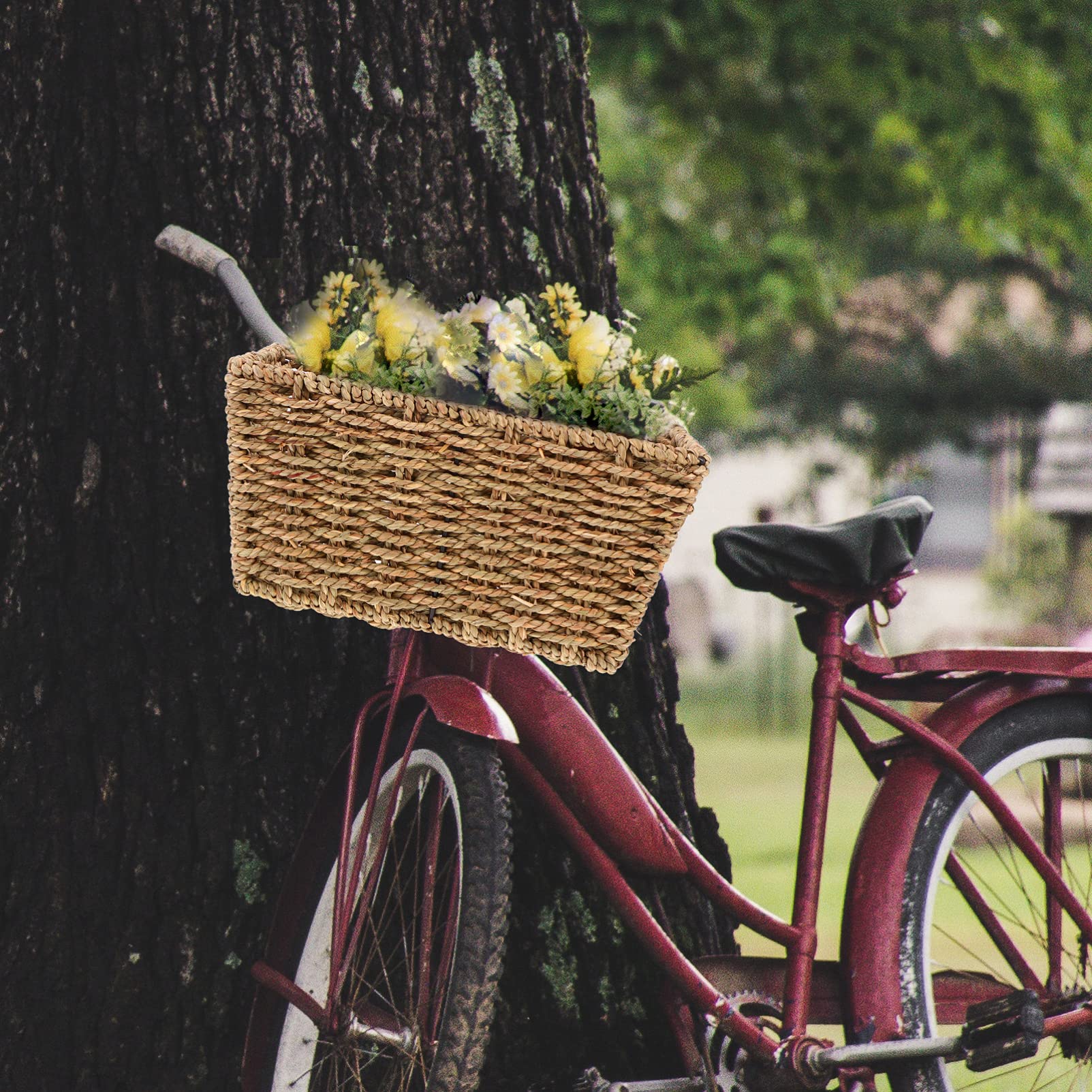 Cabilock Woven Wicker Bike Basket with Lid - Front Handlebar or Rear Cargo Basket for Bicycles - Perfect for Groceries, Picnics & Commuting (Random Color)