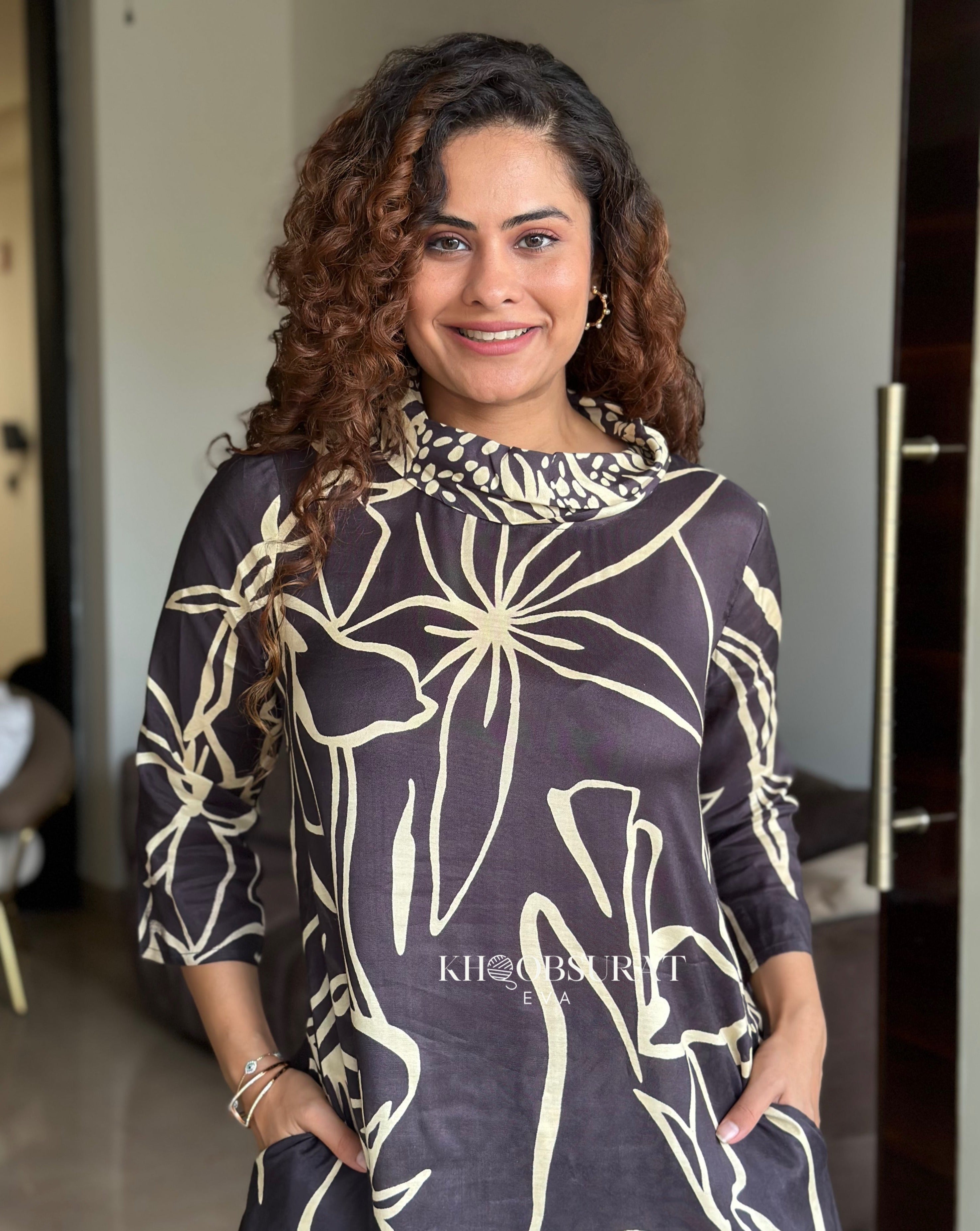 TRUE BROWNS Versatile Women's 2-Piece Coord Set - Stylish Outfit for Work, Travel & Casual Wear