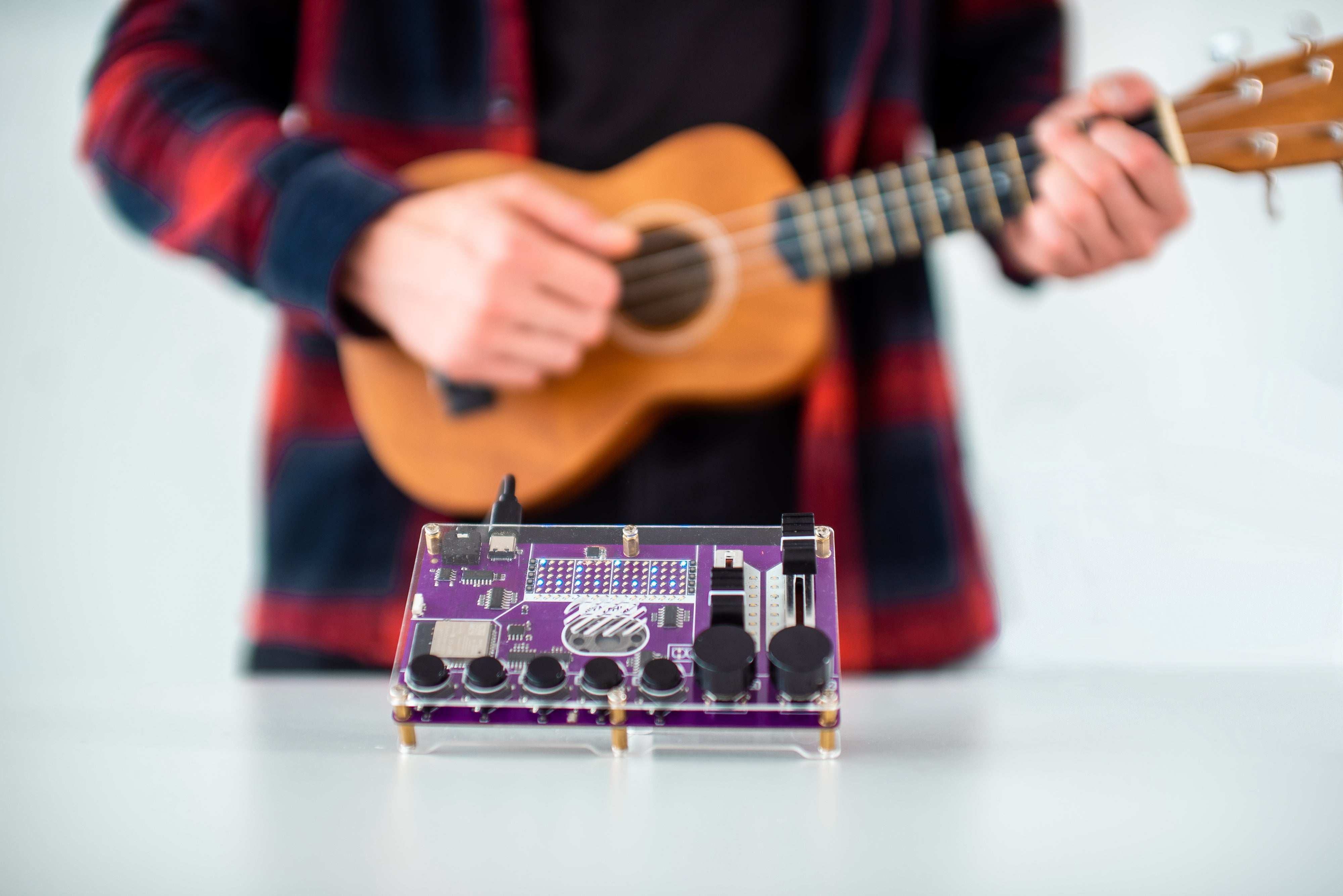 CircuitMess Synthia DIY Synthesizer Kit - Build Your Own Electronic Music Instrument for Beginners & Hobbyists - Perfect for Music Production, STEM Learning & Creative Projects