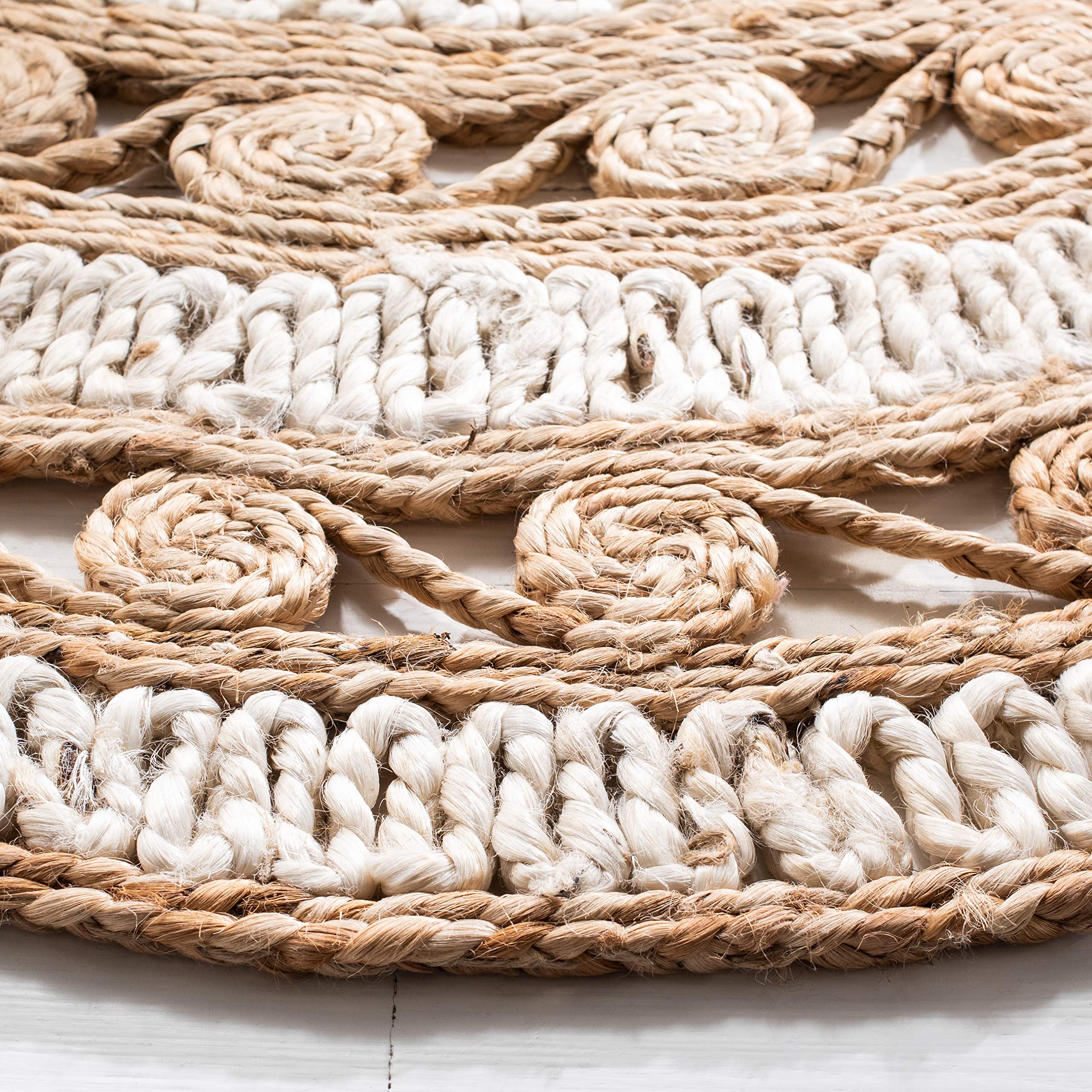 SAFAVIEH Natural Fiber Round Collection 6' Round Ivory NF169B Handmade Boho Jute Area Rug - Perfect for Farmhouse Living Room, Bedroom & Boho Chic Home Decor