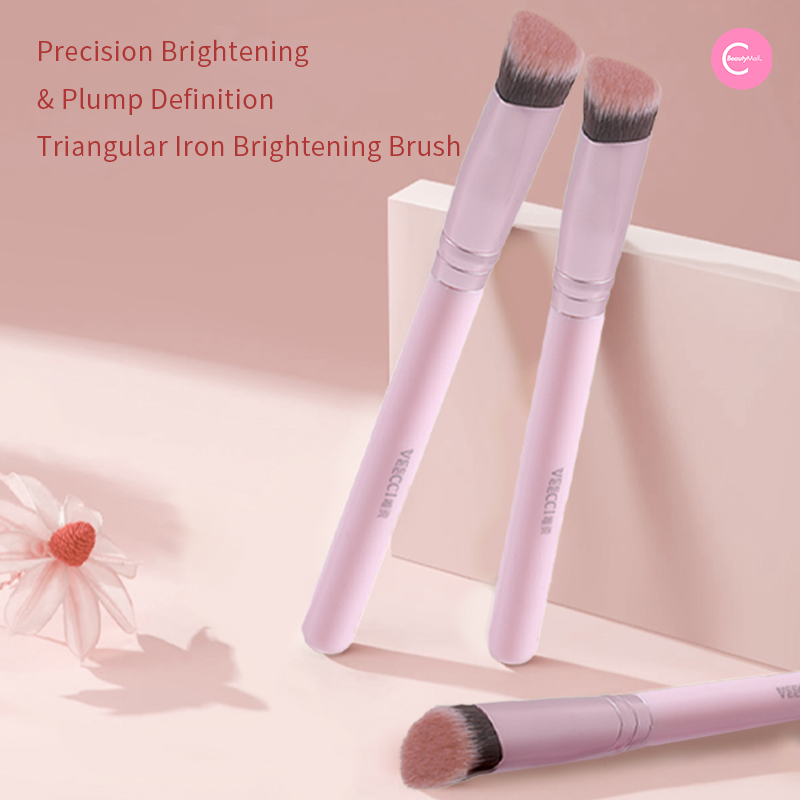 VEECCI Triangular Highlighting Brush - Soft Makeup Brush for Contouring, Blending & Highlighting - Perfect for Face, Cheeks & Eyes - Ideal for Professional & Everyday Makeup