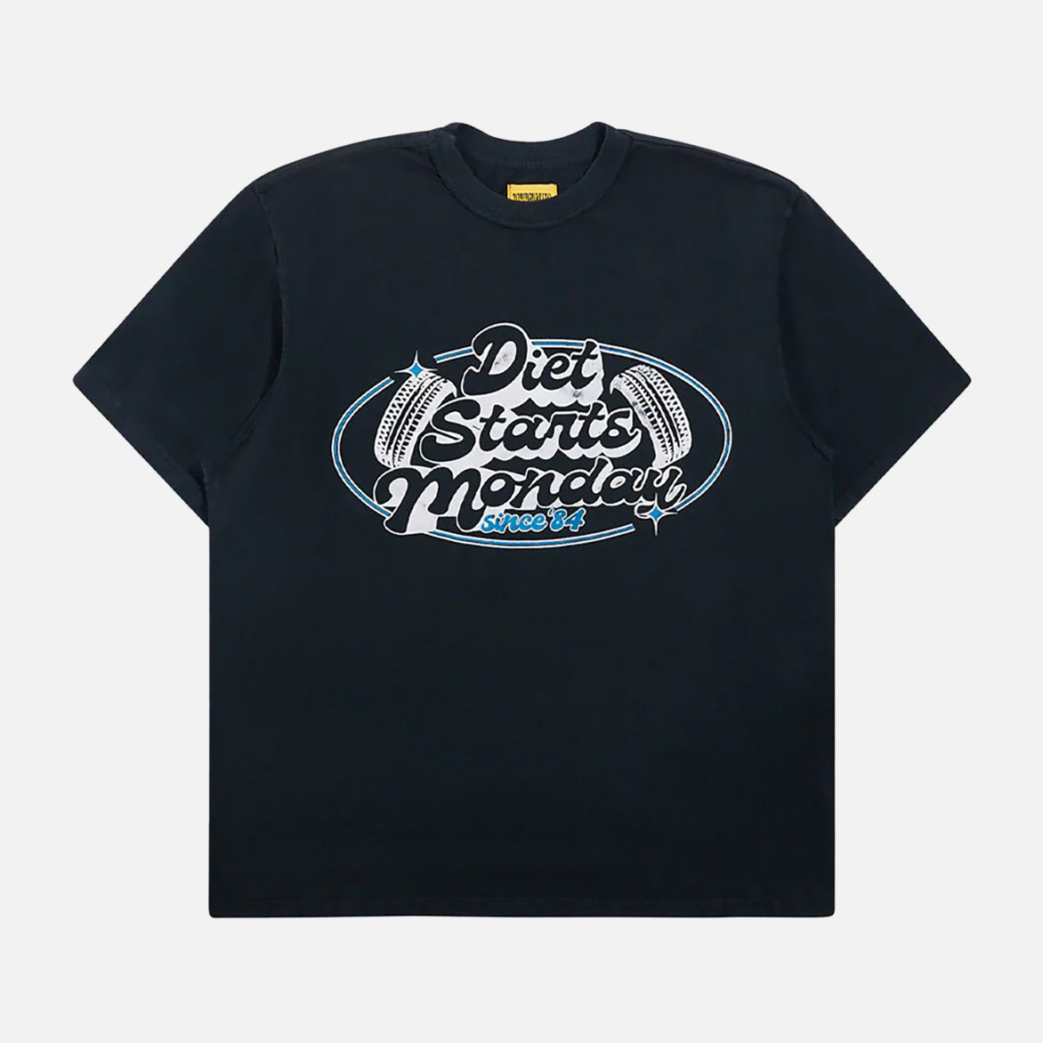 Vintage Black Auto Tee - Classic Retro Style T-Shirt for Car Enthusiasts - Perfect for Casual Wear, Car Shows, and Road Trips