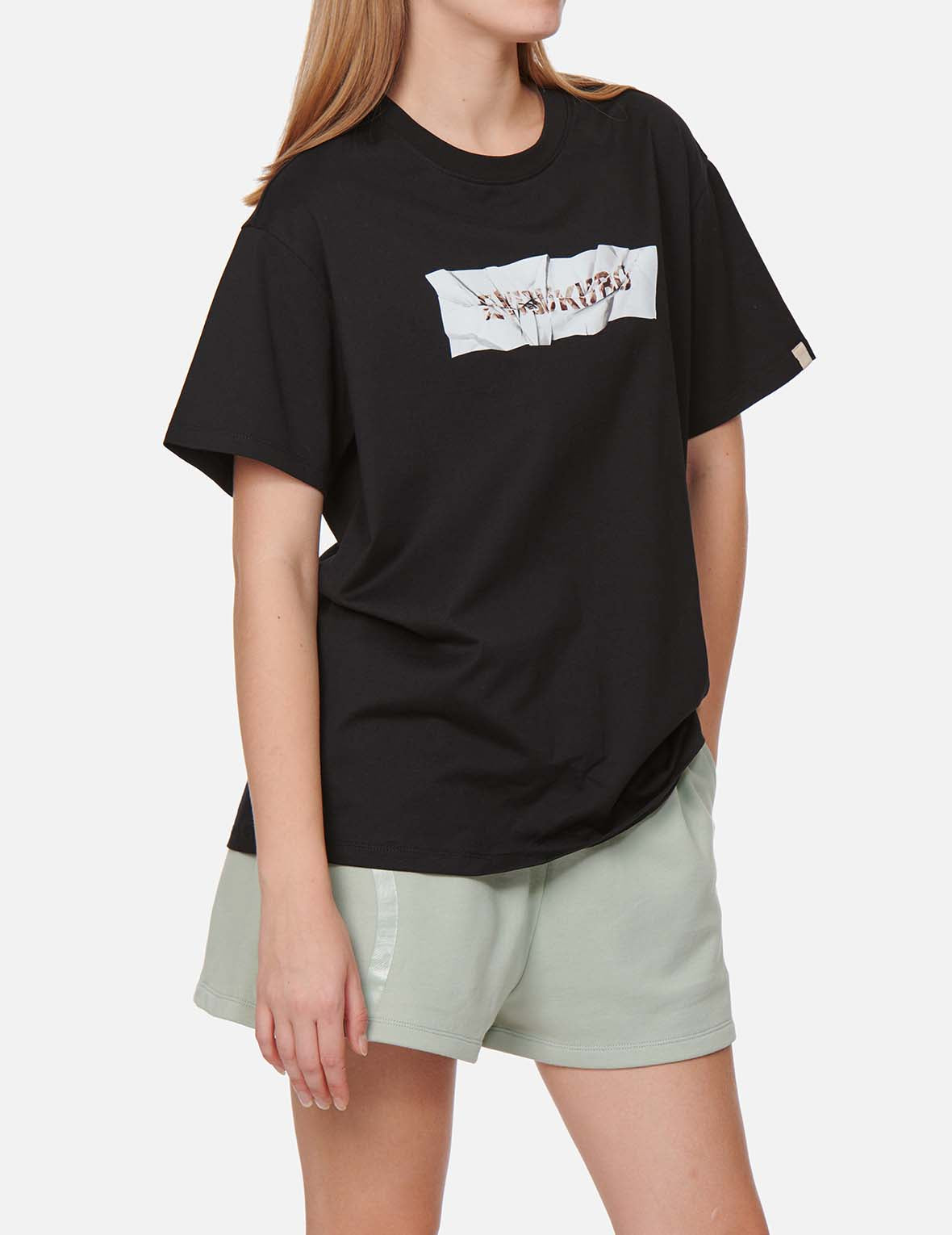 Crinkled Box Logo Print T-Shirt for Men & Women - Vintage Graphic Tee for Casual Wear, Street Style & Everyday Outfits