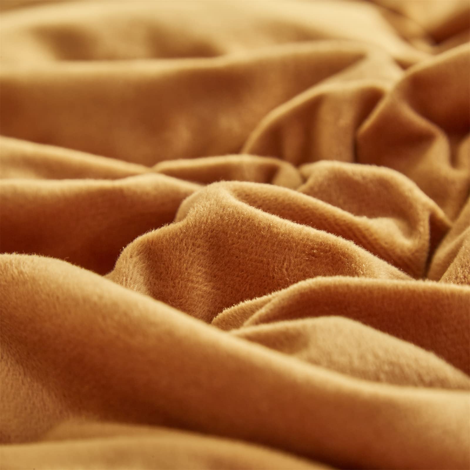 Soft & Warm Pumpkin Velvet Comforter Set - Queen Size Rust Orange Flannel Bedding, Thick Plush Terracotta Quilt for Cozy Winter Nights - Perfect for Women & Men's Bedroom Decor