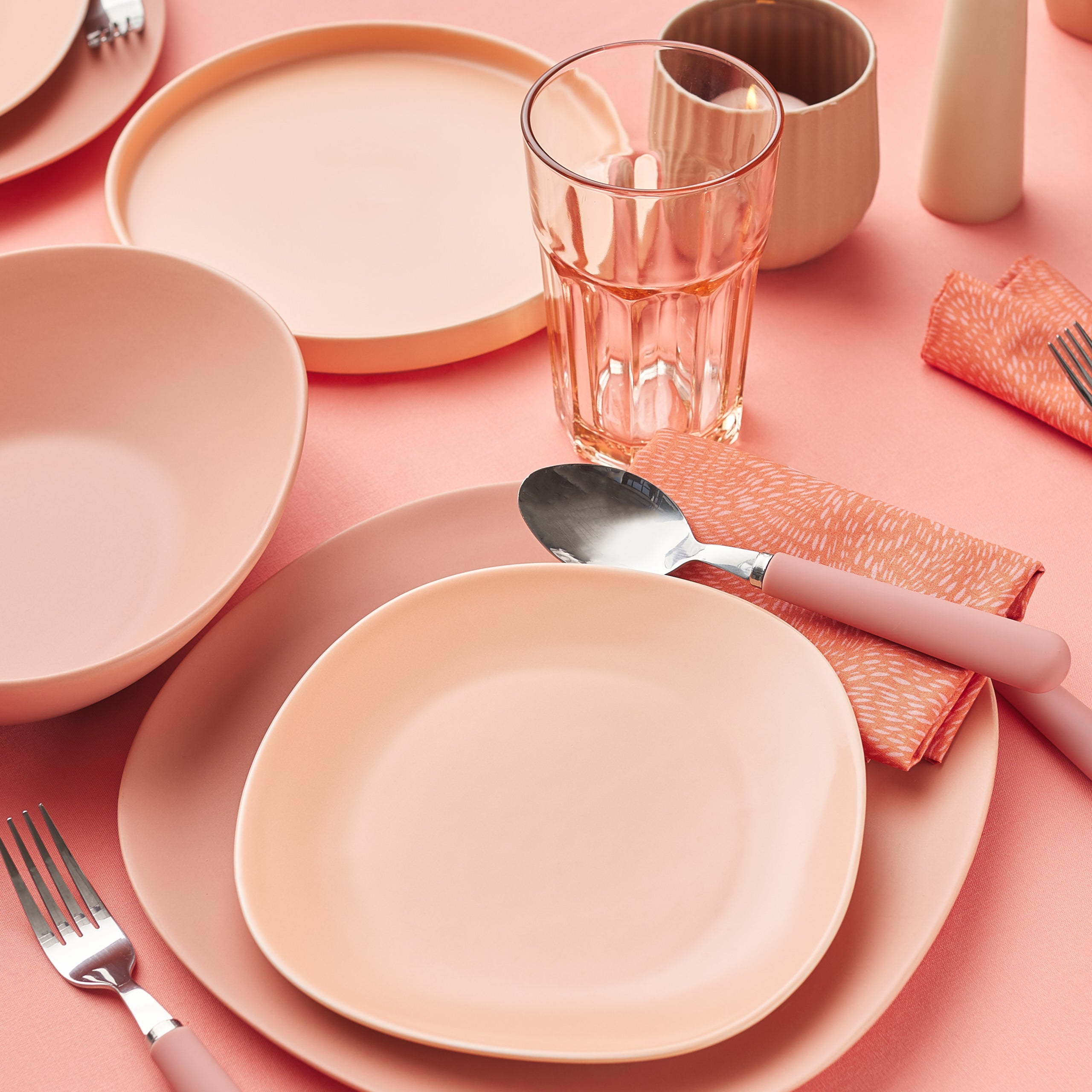 Delilah Porcelain Dinner Plate Set - 6-Piece Elegant Bone China Plates for Fine Dining, Parties & Home Decor