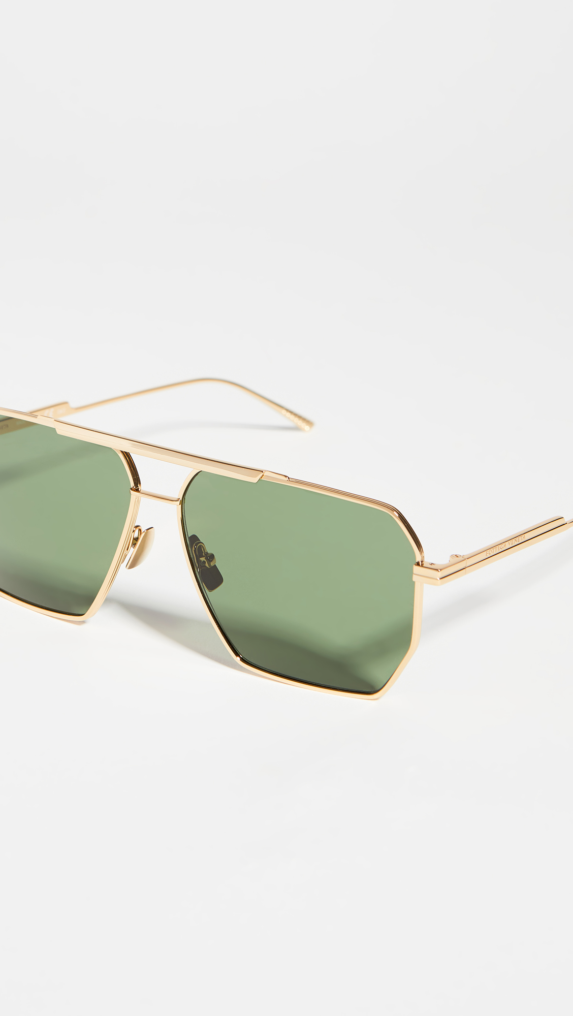 Bottega Veneta Women's Geometric Navigator Sunglasses UV Protection Luxury Designer Shades for Women - Perfect for Beach, Driving & Fashion Outfits
