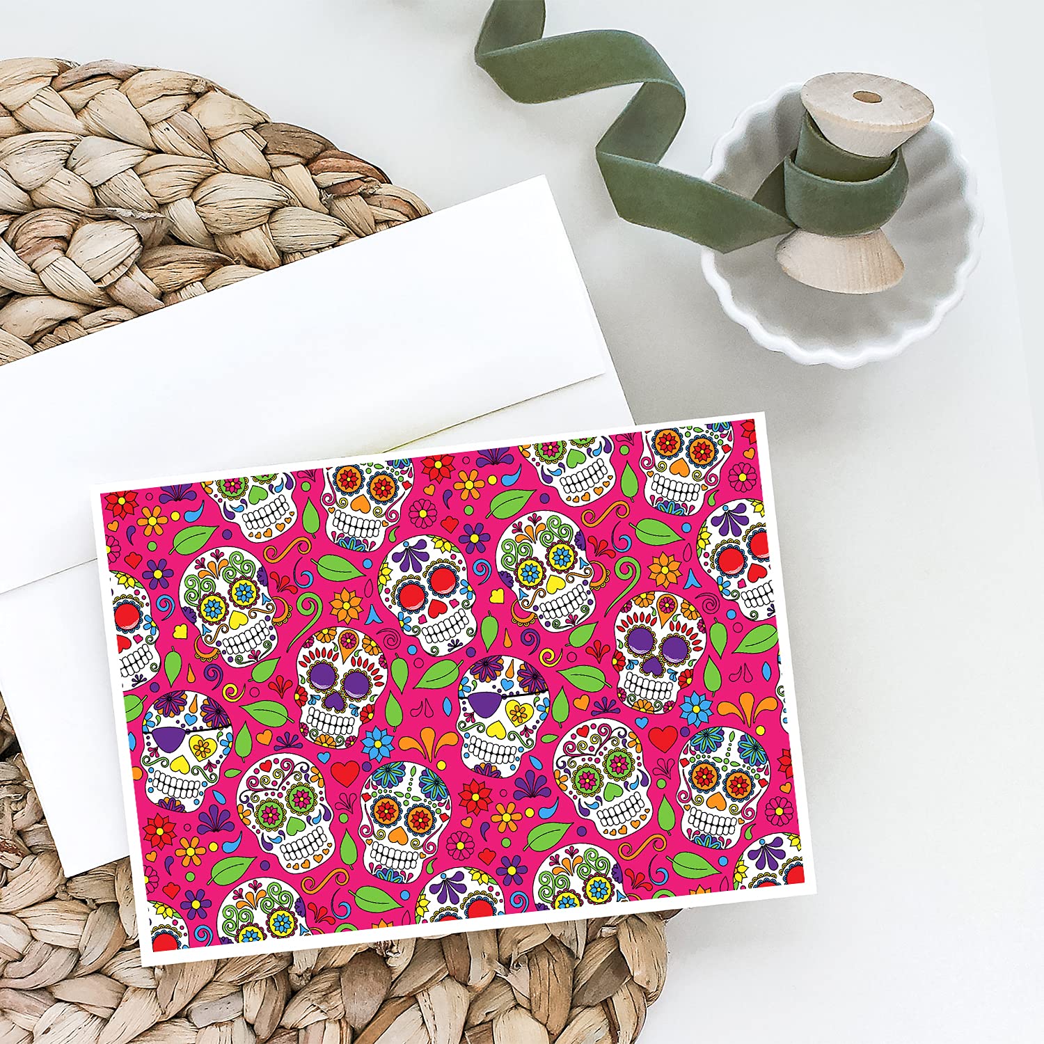 Day of The Dead Pink Greeting Cards & Envelopes Set - Pack of 8 Blank A7 Note Cards (5x7 inches) | Whimsical Mexican Sugar Skull Design | Perfect for Halloween, Dia de los Muertos Celebrations & Unique Gift Giving