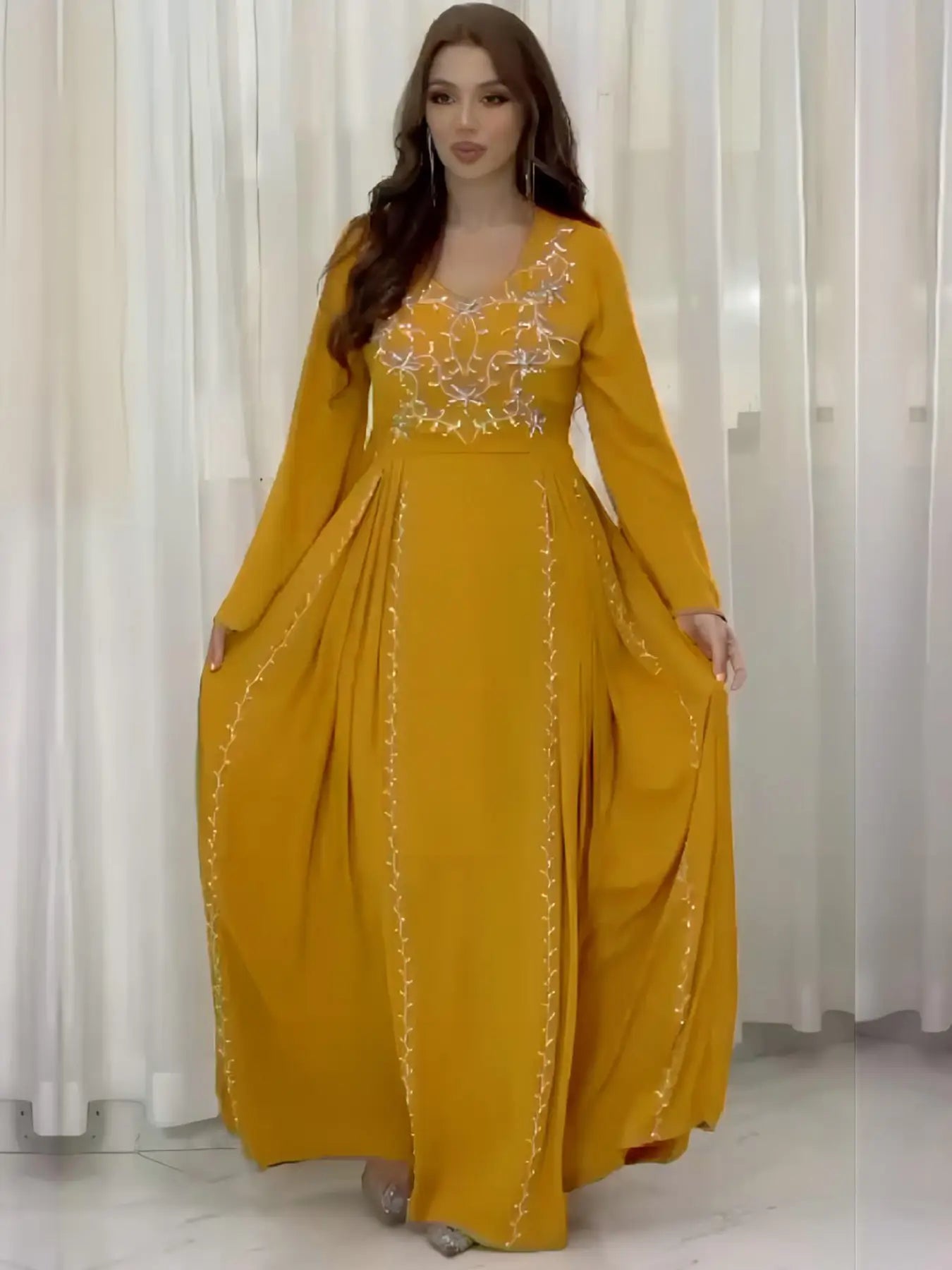 Elegant Eid Caftan Dress with Embroidery Applique - Perfect for Festive Celebrations & Special Occasions