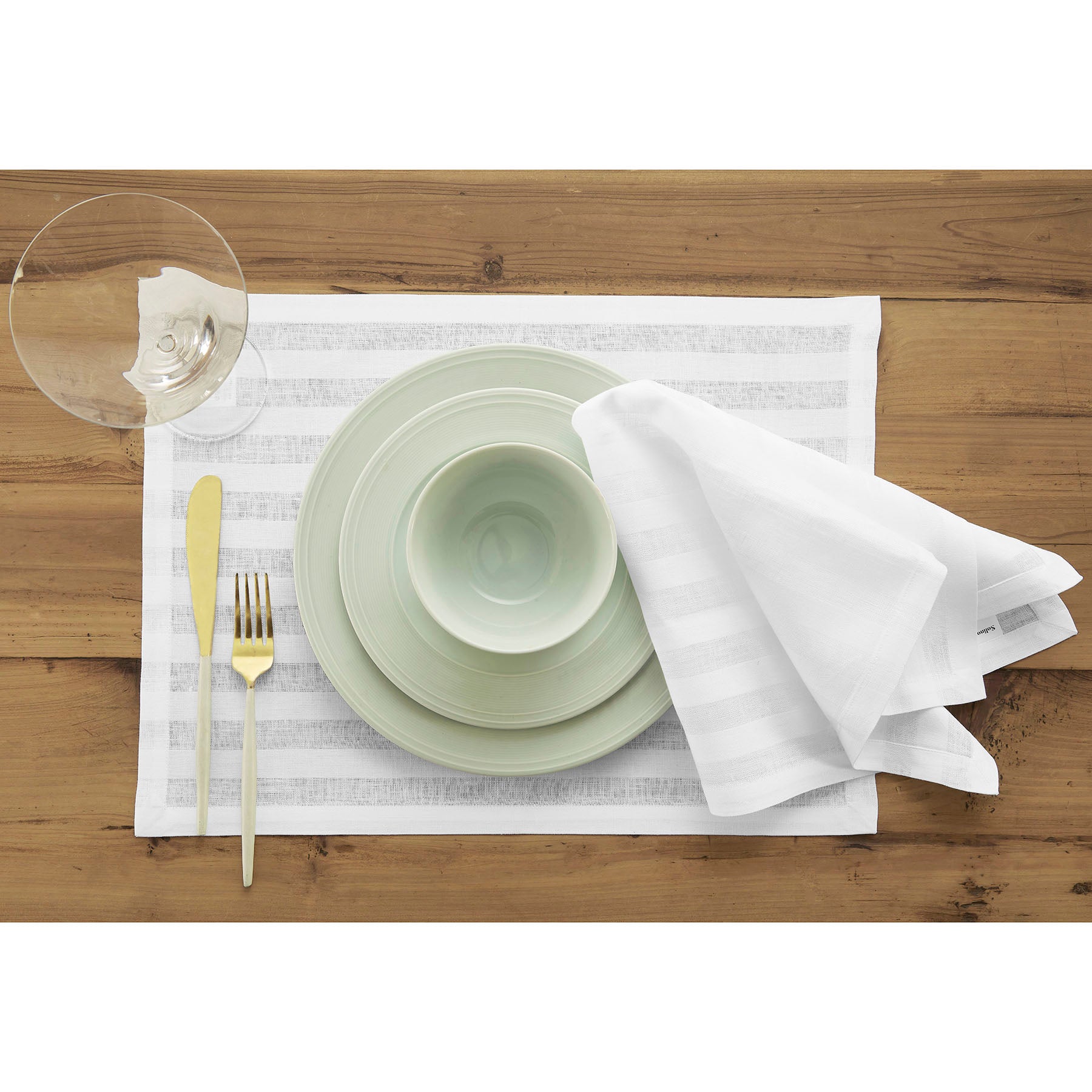 Premium Zoe Placemats Set of 4 - Waterproof & Heat-Resistant Table Mats for Dining, Kitchen, and Party Decor - Elegant Home Tableware Accessories