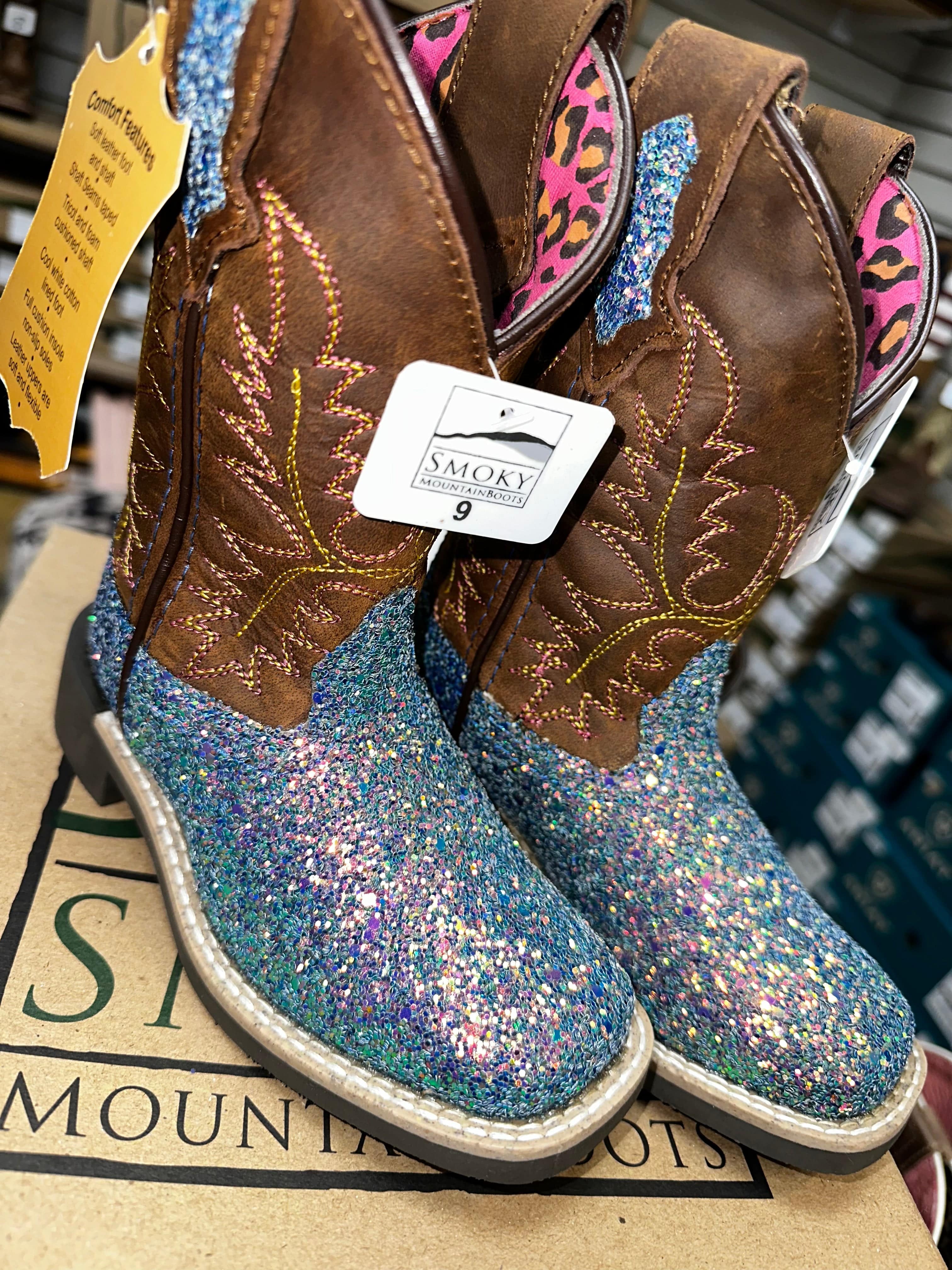 Smokey Mountain Youth Pastel Glitter Boots for Girls - Waterproof Winter Snow Boots with Non-Slip Sole - Perfect for School, Outdoor Play & Winter Adventures