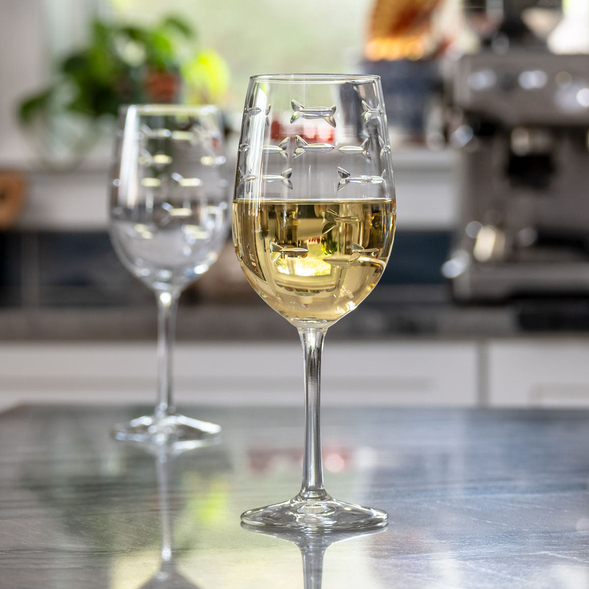 Premium 12oz White Wine Glasses Set of 2 - Elegant School of Fish Design - Perfect for Dinner Parties, Romantic Dates & Home Decor