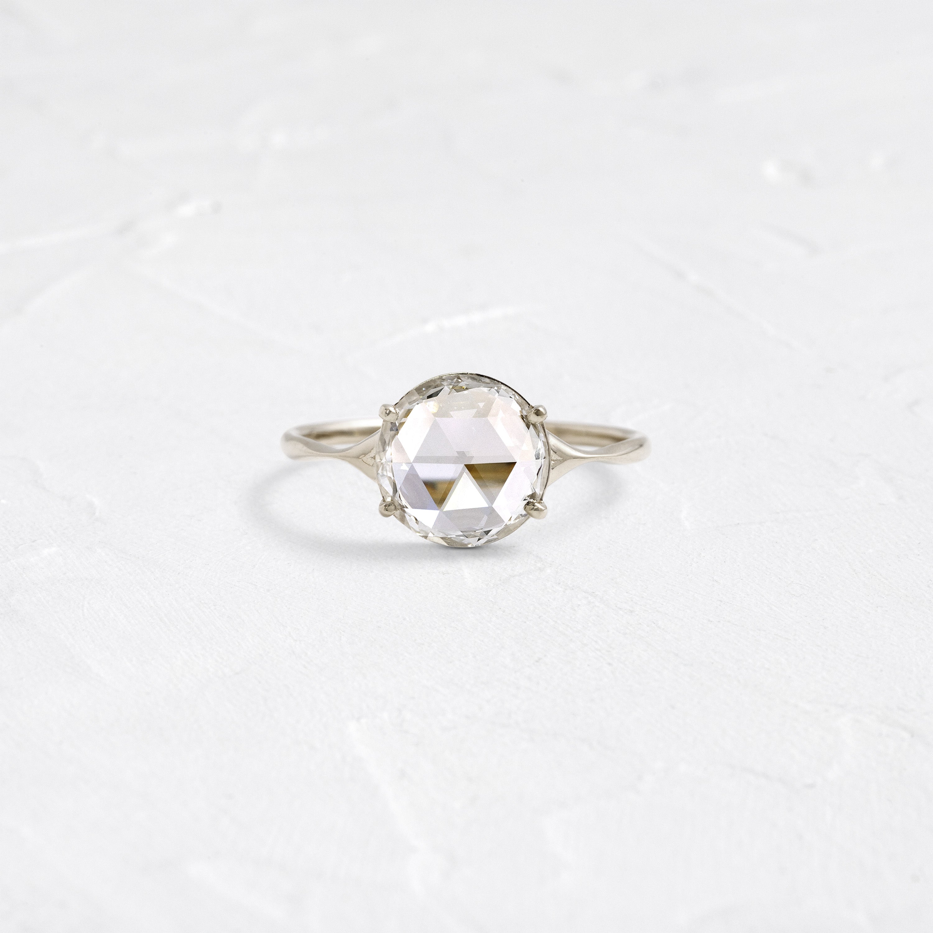 Elegant Corset Ring with Rose Cut Design - Perfect for Weddings, Prom, and Evening Events