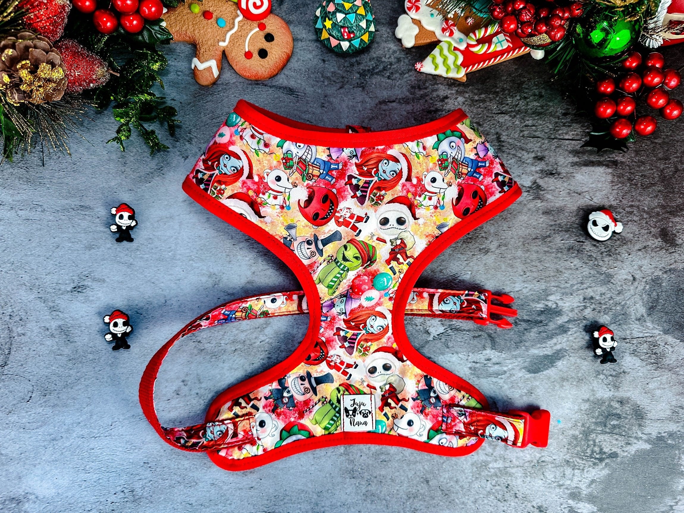 Festive Christmas Dog Harness with Adjustable Straps - Holiday Pet Costume for Small & Medium Dogs - Perfect for Christmas Photos, Parties & Festive Gatherings