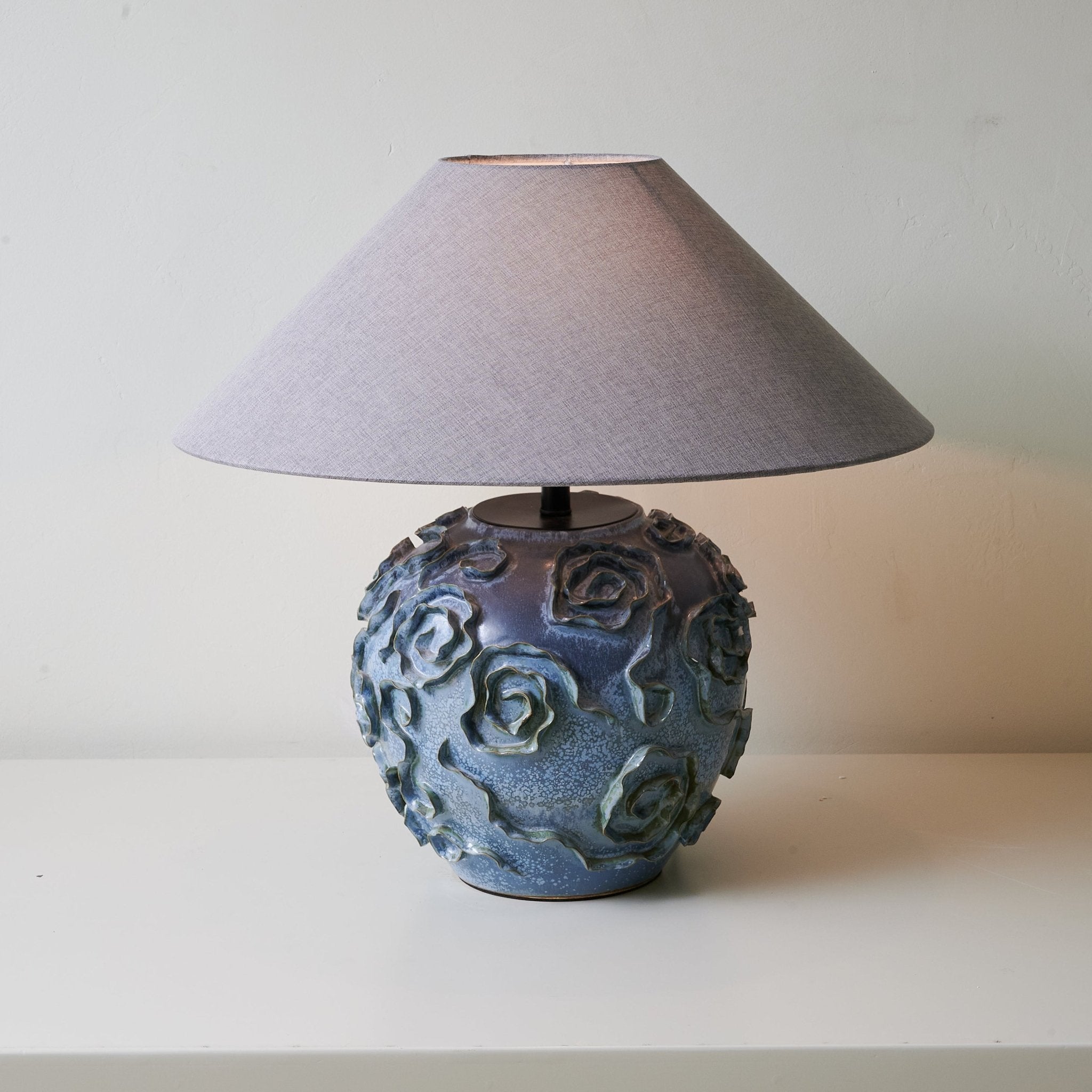 Elegant Midnight Rose Table Lamp for Bedroom & Living Room - Romantic Decorative Lighting for Home Decor