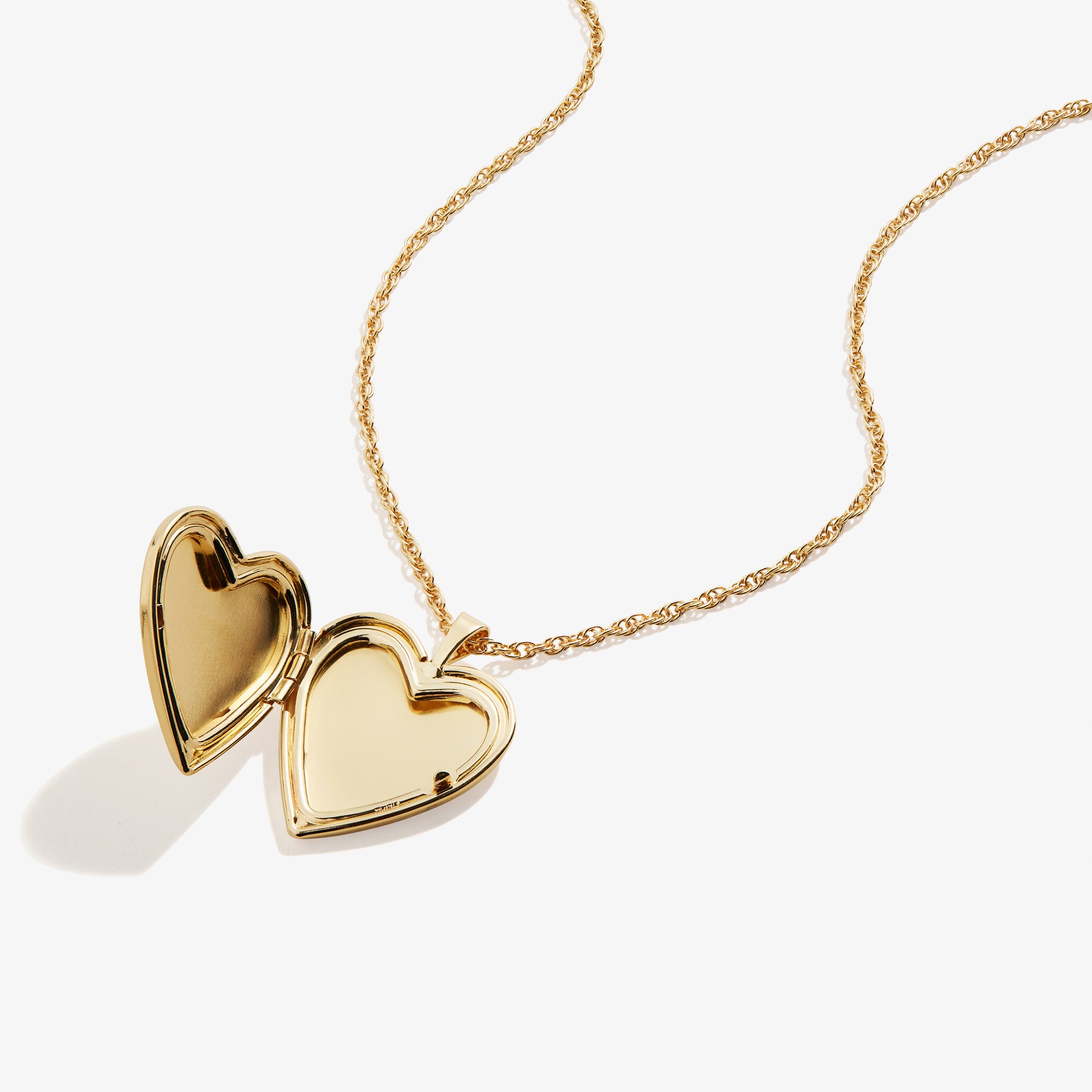 Heart Locket Necklace for Women, Adjustable Chain, Personalized Photo Pendant - Perfect for Valentine's Day, Anniversary & Romantic Gifts