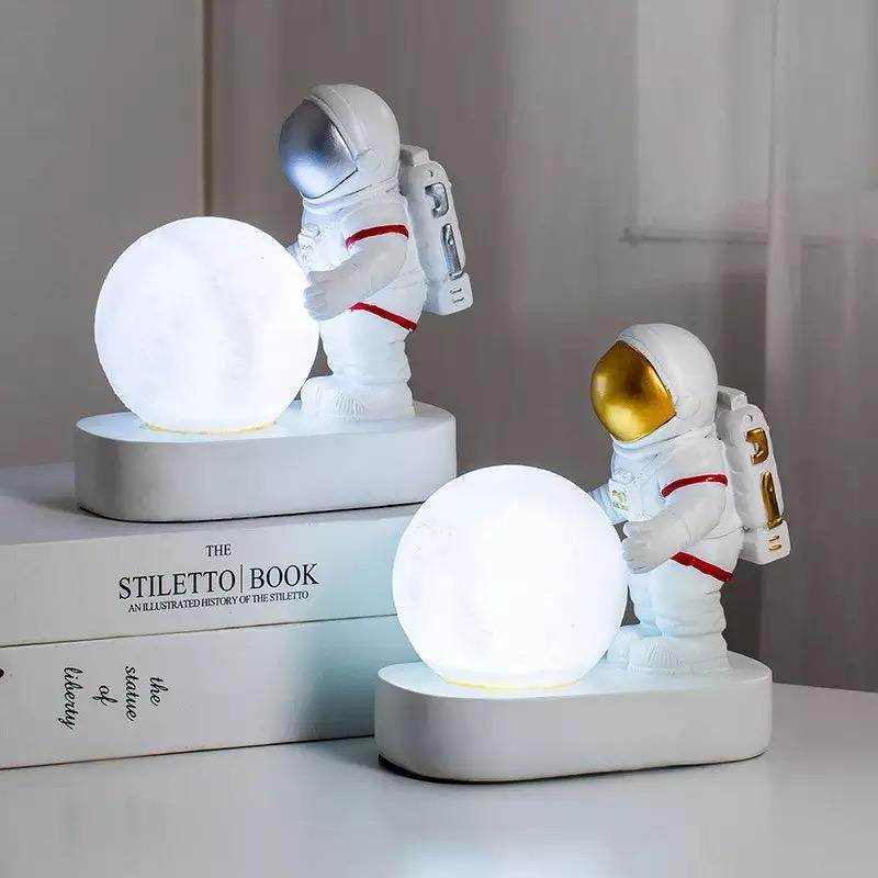 Astronaut Night Lamp - 3D LED Space-Themed Night Light for Kids Room, Nursery & Bedroom Decor - Perfect for Bedtime, Relaxation & Creating a Cozy Atmosphere