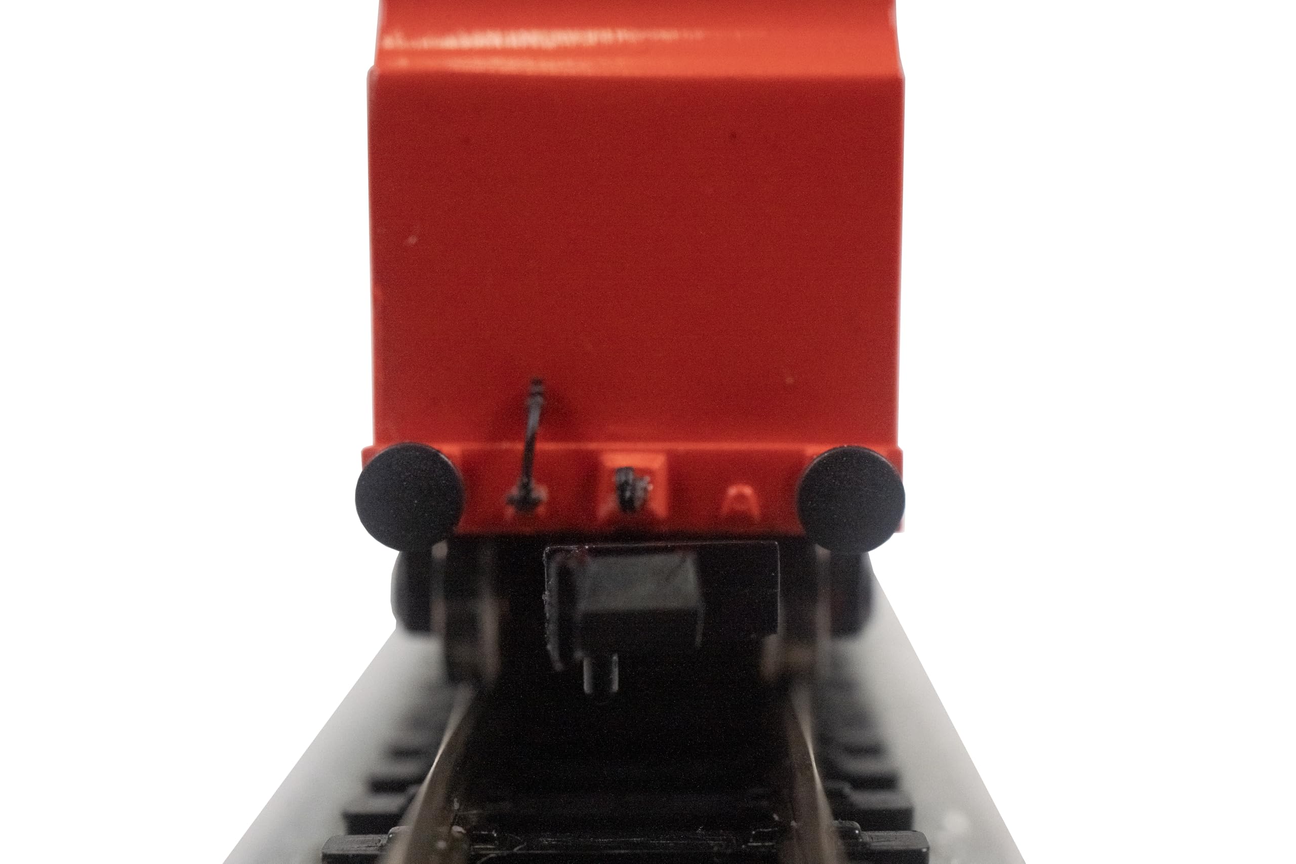 Bachmann Trains Thomas & Friends™ James The RED Engine N Scale Model Train - Perfect for Collectors, Kids & Train Enthusiasts - Great for Home Displays, Birthday Gifts & Railroad Layouts