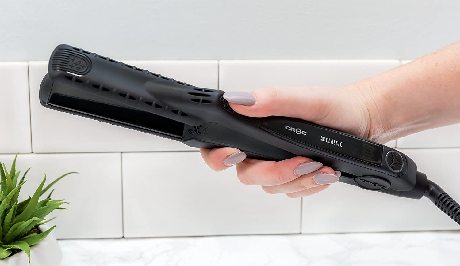 Professional CROC Flat Iron Hair Straightener with Floating Plates - Dual Voltage 110V-240V, Fast Heating Up to 450°F - Perfect for Travel, Home & Salon Use