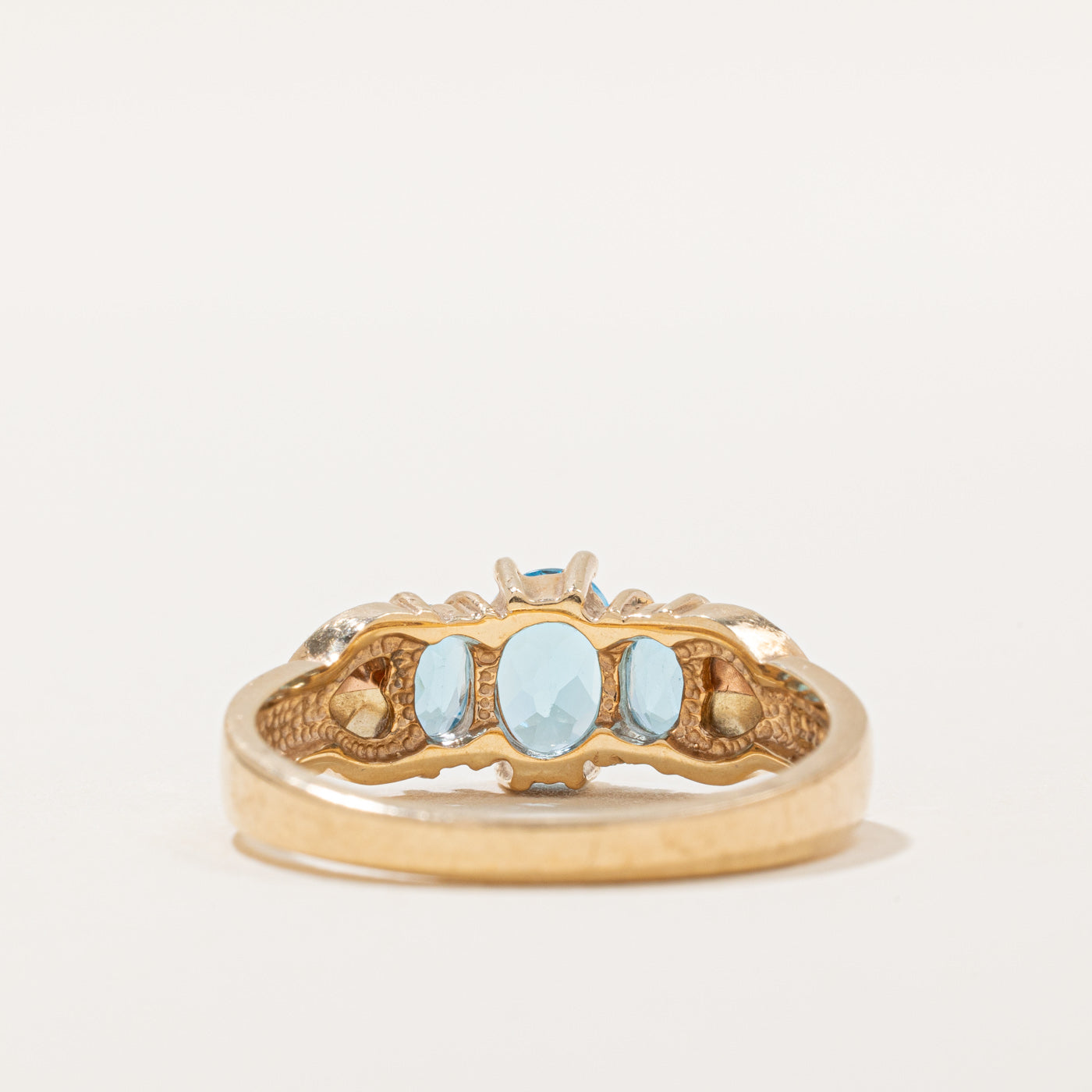 1.50ctw Two Tone Blue Topaz Ring - Size 9 | Elegant Birthstone Jewelry for Women | Perfect for Anniversary Gifts, Birthday Presents & Special Occasions