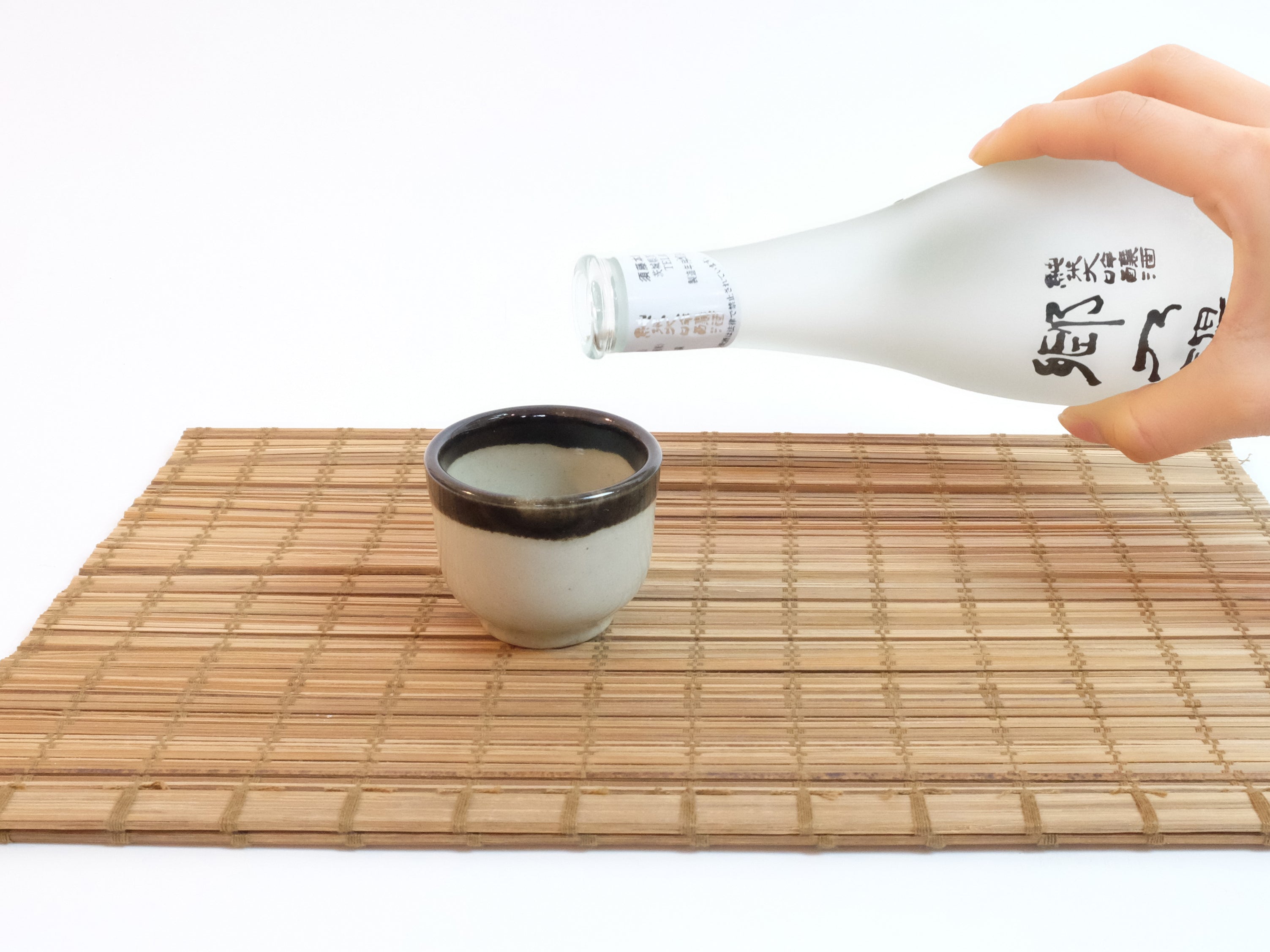 Handcrafted Mashiko Two-Tone Sake Cups - Traditional Japanese Ceramic Drinking Set for Sake, Tea & Cocktails - Perfect for Home Dining, Gifts & Asian-Themed Parties