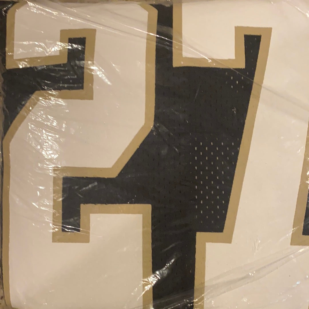 Authentic Under Armour Notre Dame Fighting Irish #27 Game-Worn Football Jersey - 2017 Season - Perfect for Game Day, Collecting & Fan Memorabilia