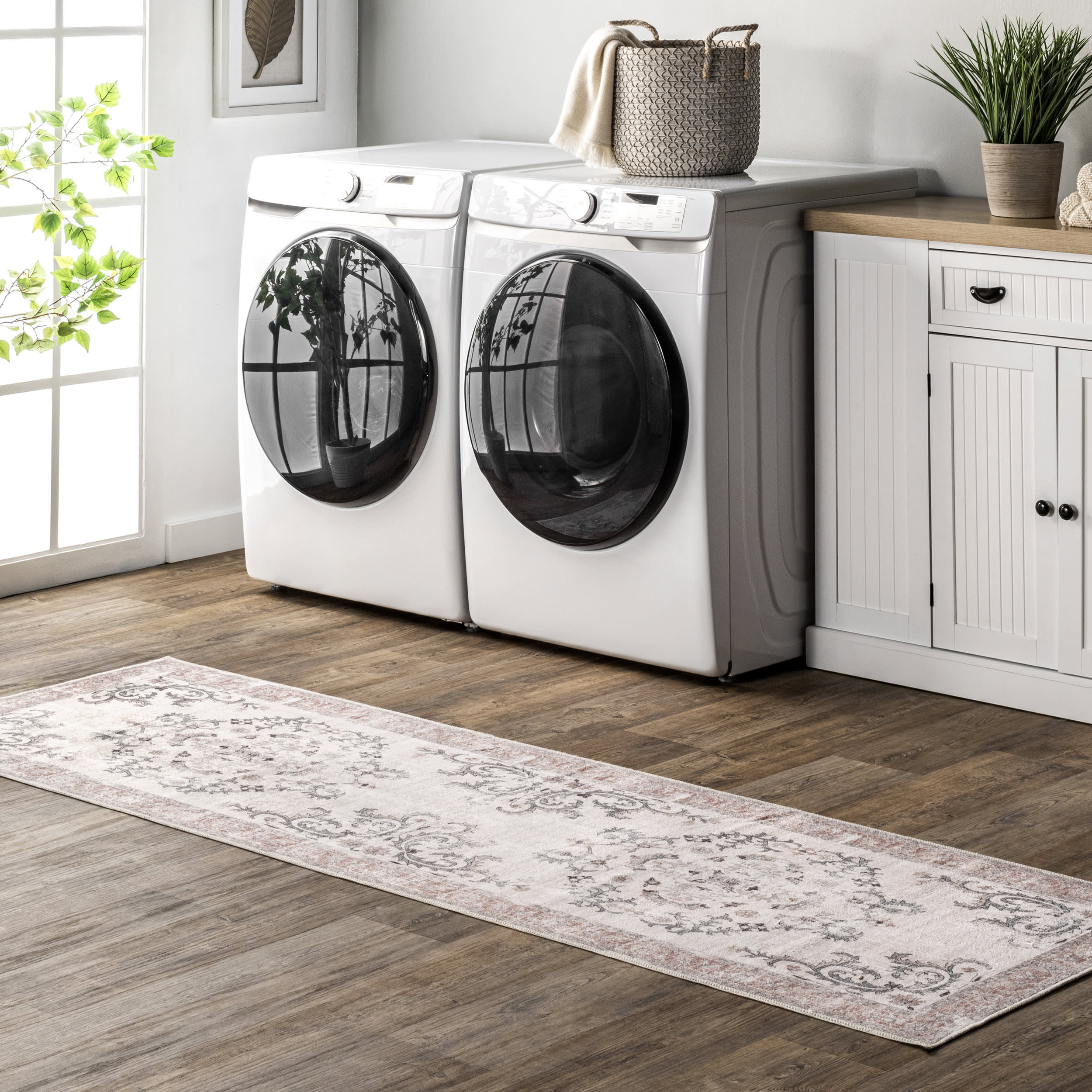 Faded Wreath Washable Rug - Light Grey Indoor/Outdoor Floor Mat for Living Room, Bedroom, or Patio Decor