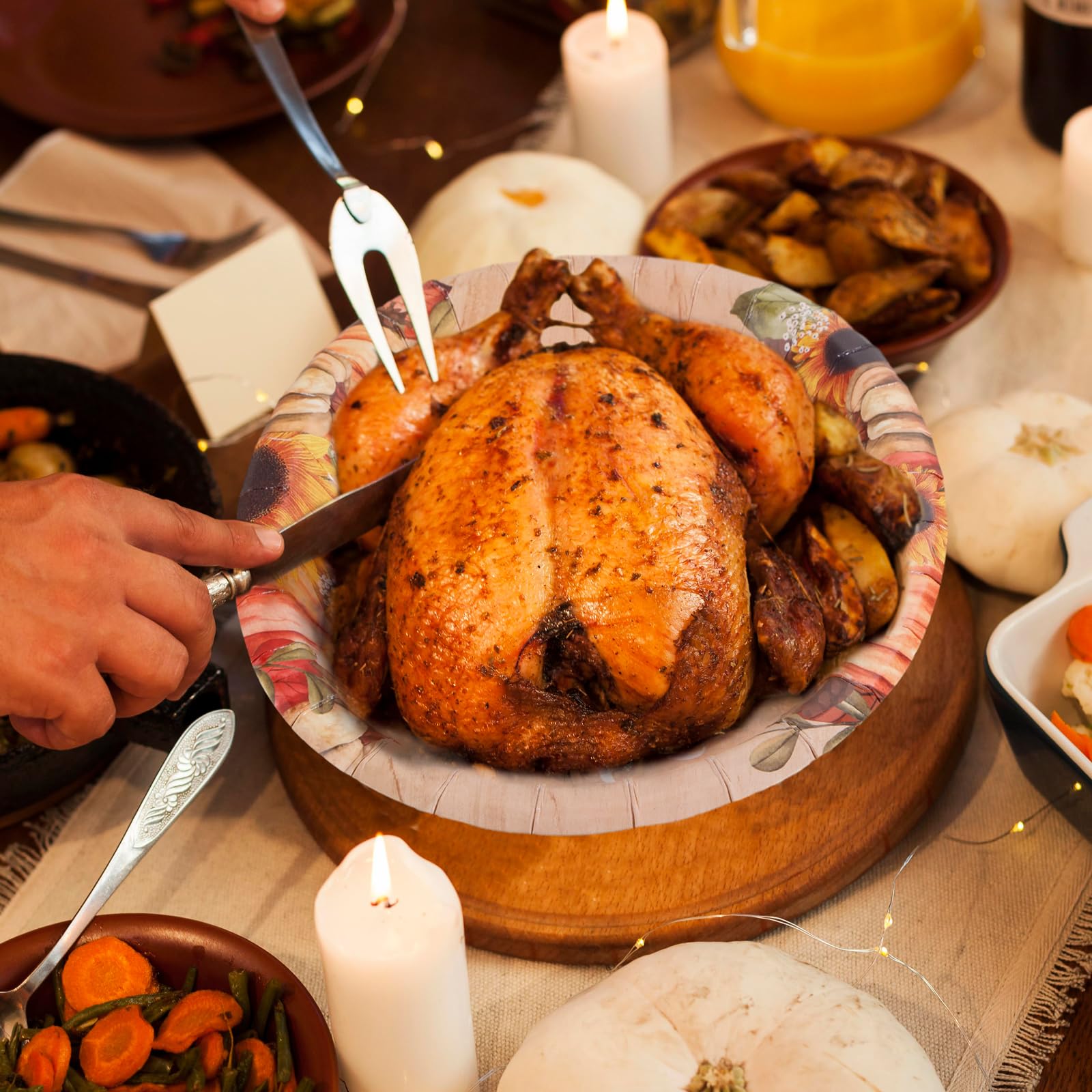 50-Pack Thanksgiving Paper Plates - 10