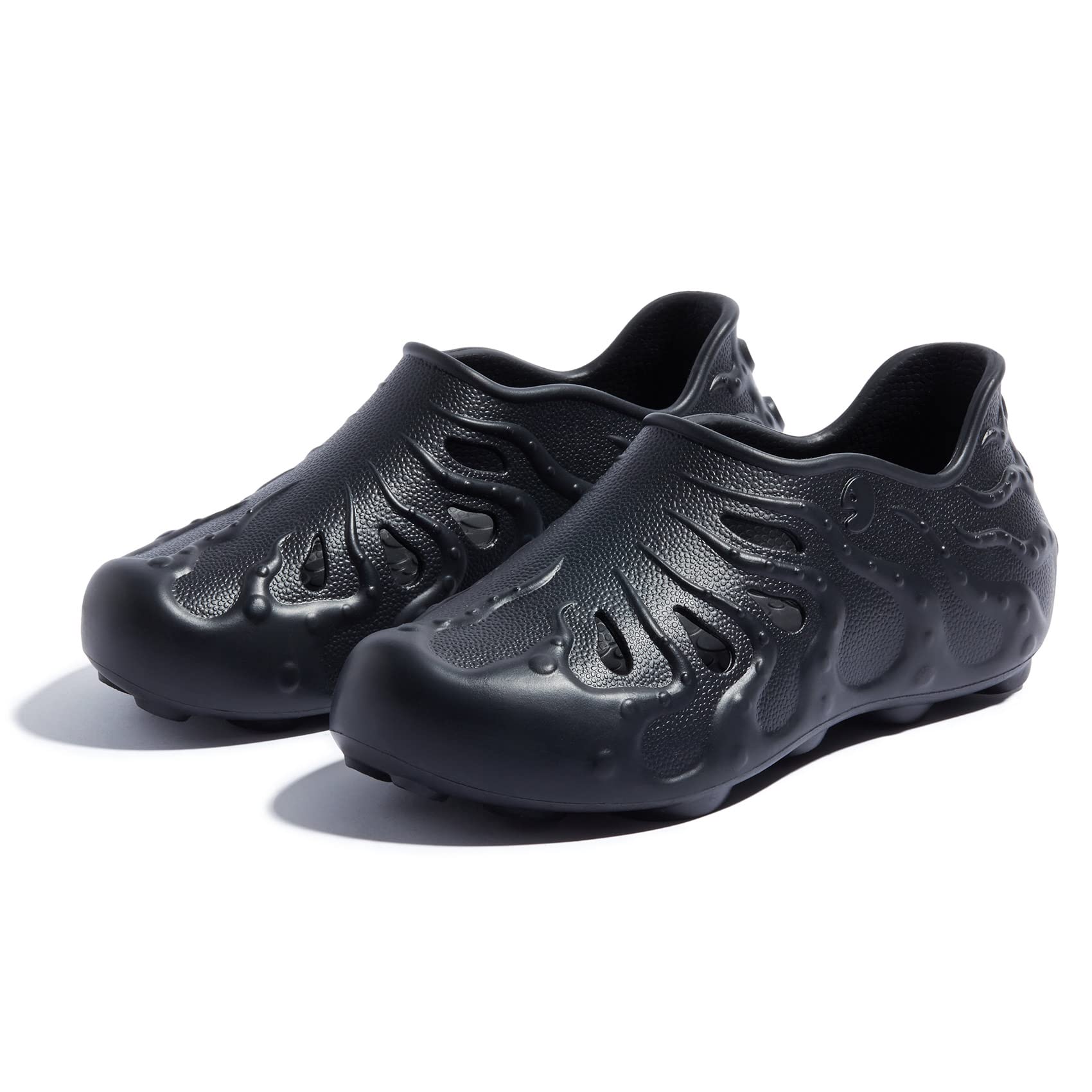 UIN Men's Clog Shoes - Slip On Garden & Beach Sandals with Octopus Design - Comfortable Outdoor Slippers for Walking, Gardening & Water Activities