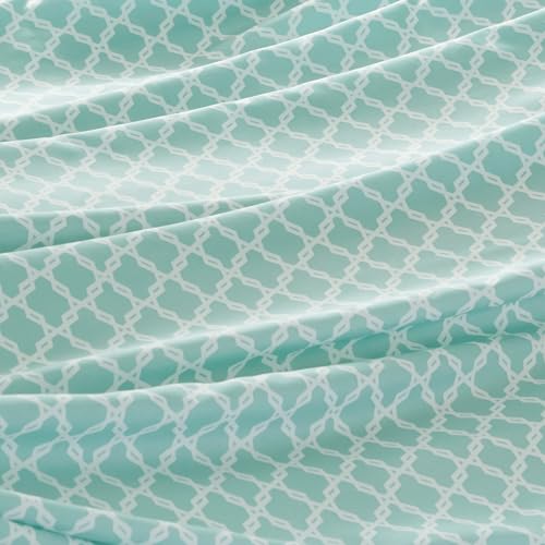 Quatrefoil Aqua