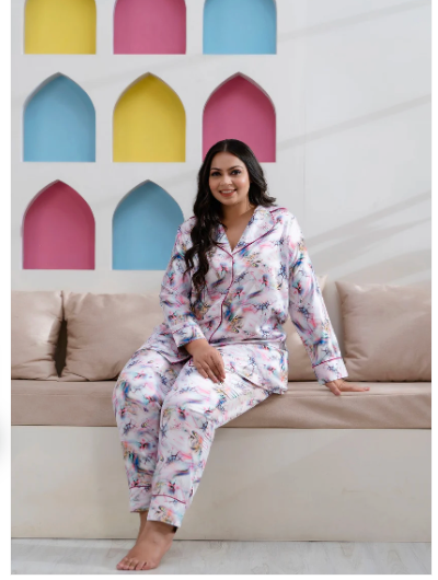 Elegant Pink Satin Nightwear Set for Women - Soft & Comfortable Sleepwear for Lounge & Bedtime - Perfect for Relaxing at Home or Romantic Evenings