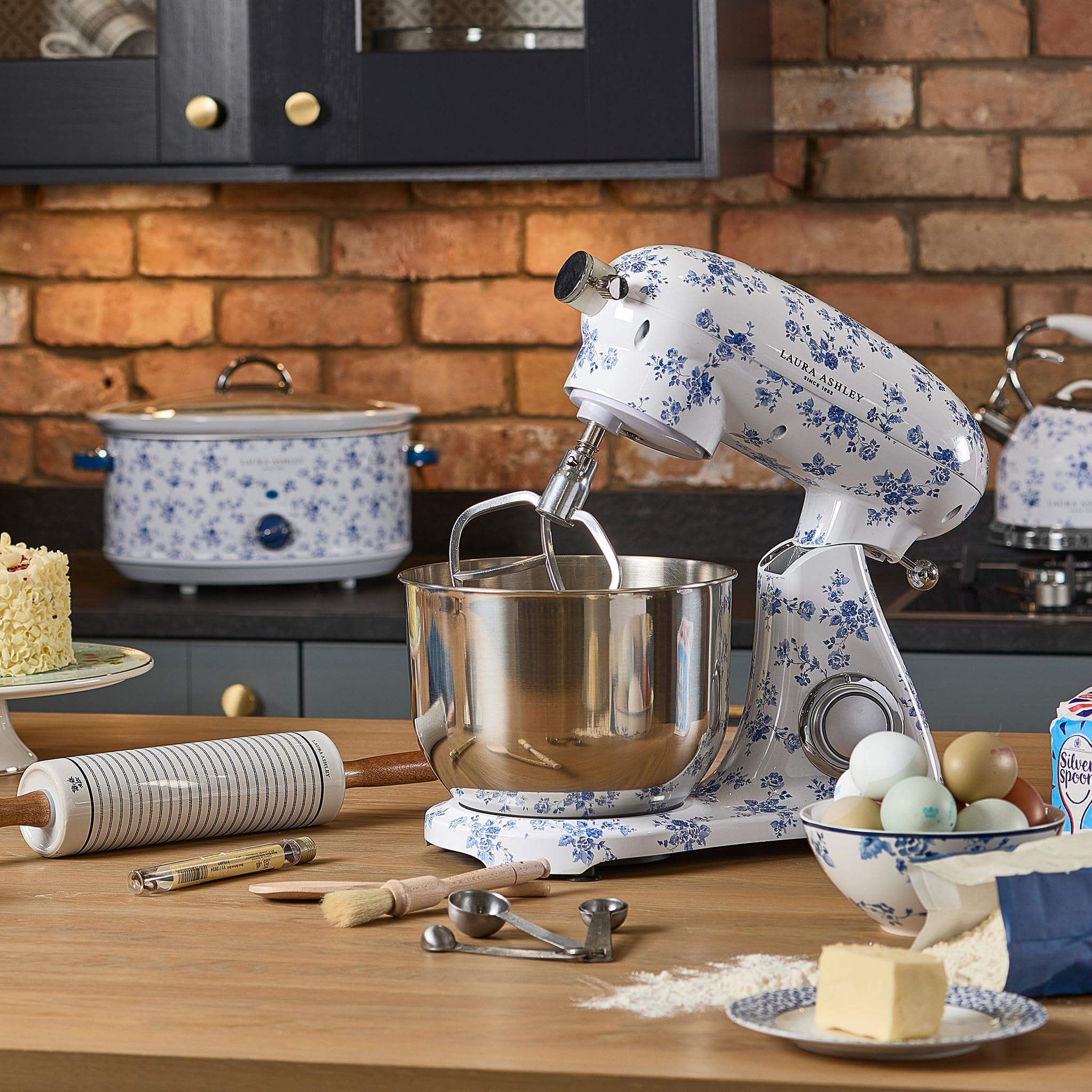 Laura Ashley 800W 6.3-Quart Electric Stand Mixer with 5 Attachments - Powerful Kitchen Mixer for Baking Cakes, Cookies & Dough - Includes Dough Hook, Beater, Egg Whisk & Splash Cover - Perfect for Home Bakers & Small Bakeries
