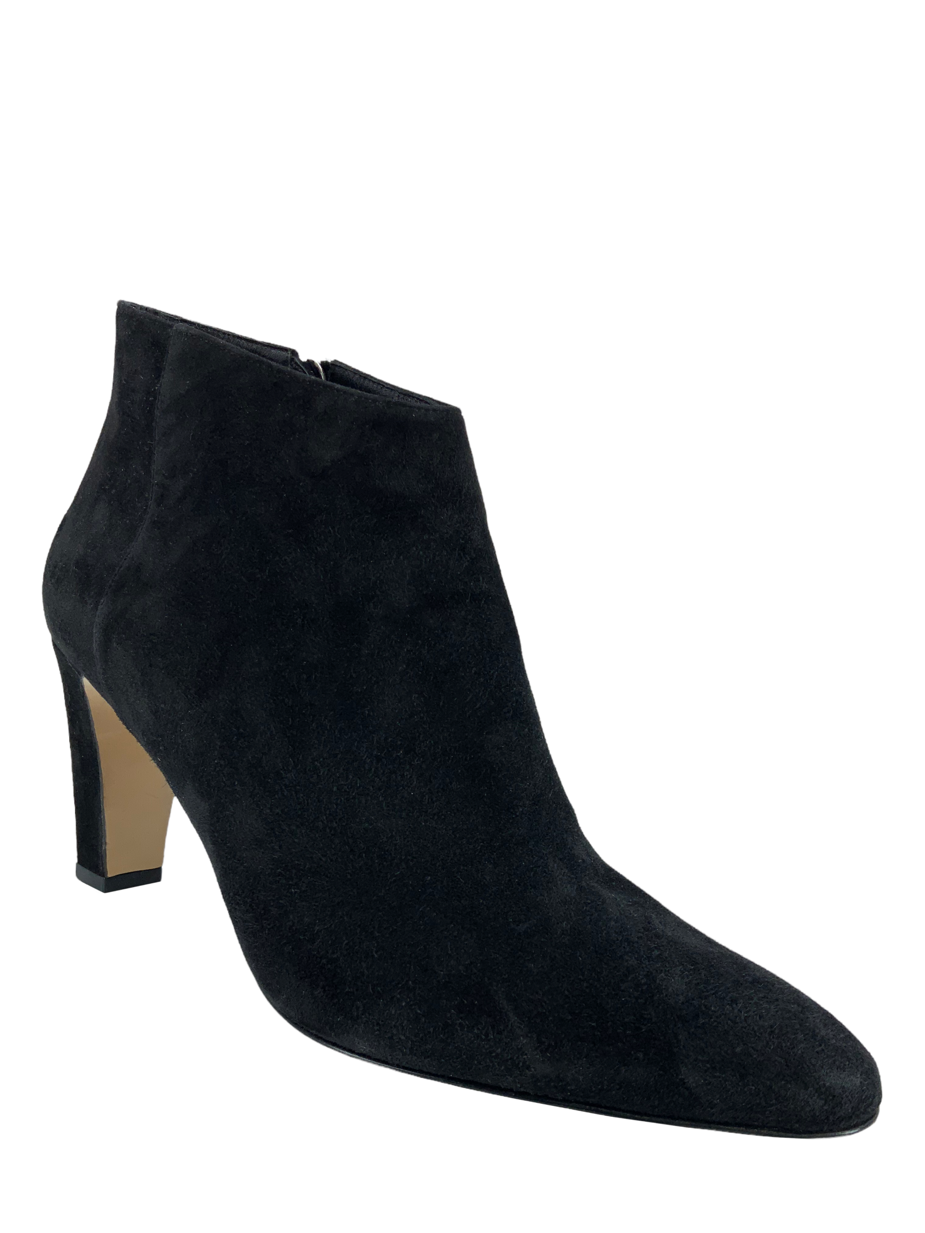 Manolo Blahnik Myconia Suede Ankle Boots Women's Size 8 - Comfortable & Stylish Fall/Winter Booties for Office, Party & Evening Wear