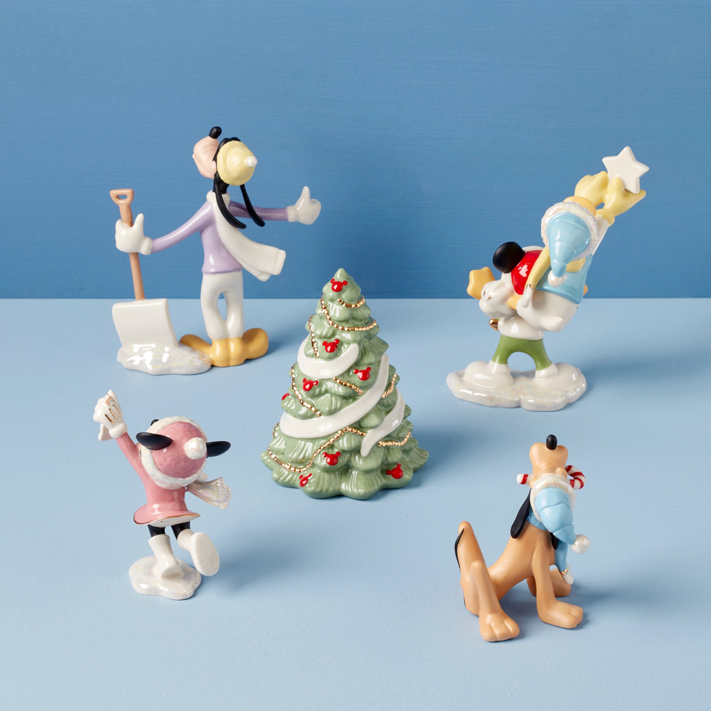 Disney Winter Fun 5-Piece Figurine Set - Snowman, Mickey & Friends Collectible Figures - Perfect for Holiday Decorations, Gift Giving & Disney Fan Displays