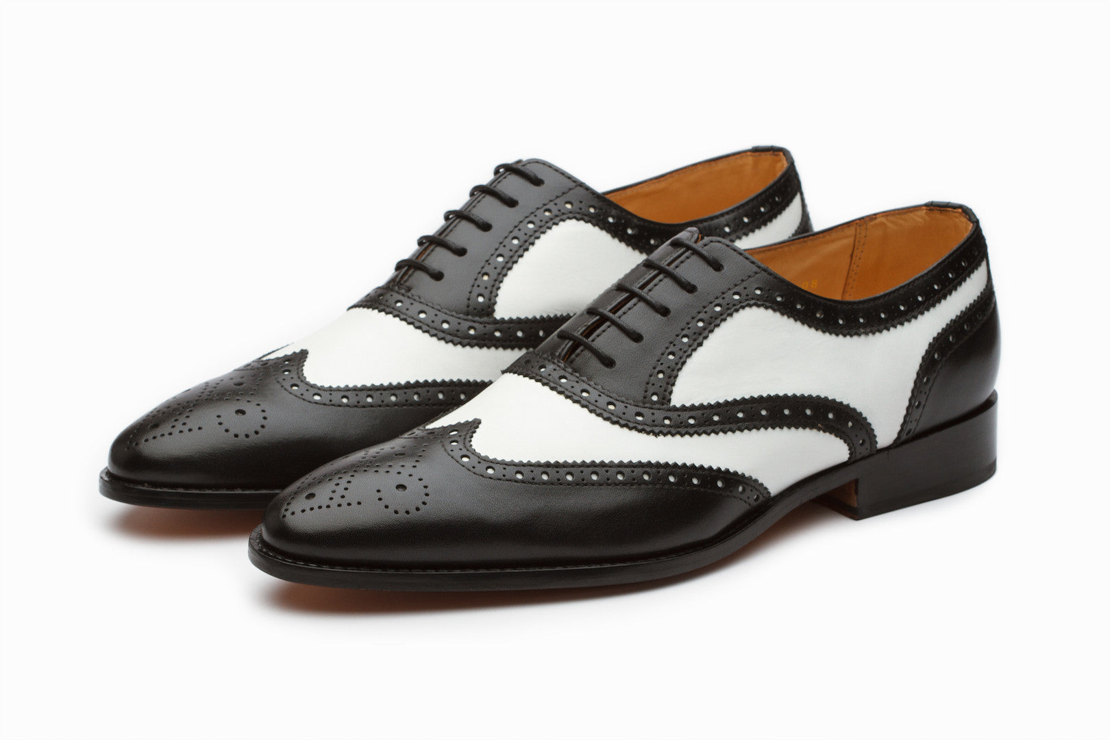 Men's Classic Spectator Wingtip Oxford Shoes - Black & White Two-Tone Dress Shoes for Formal & Business Occasions