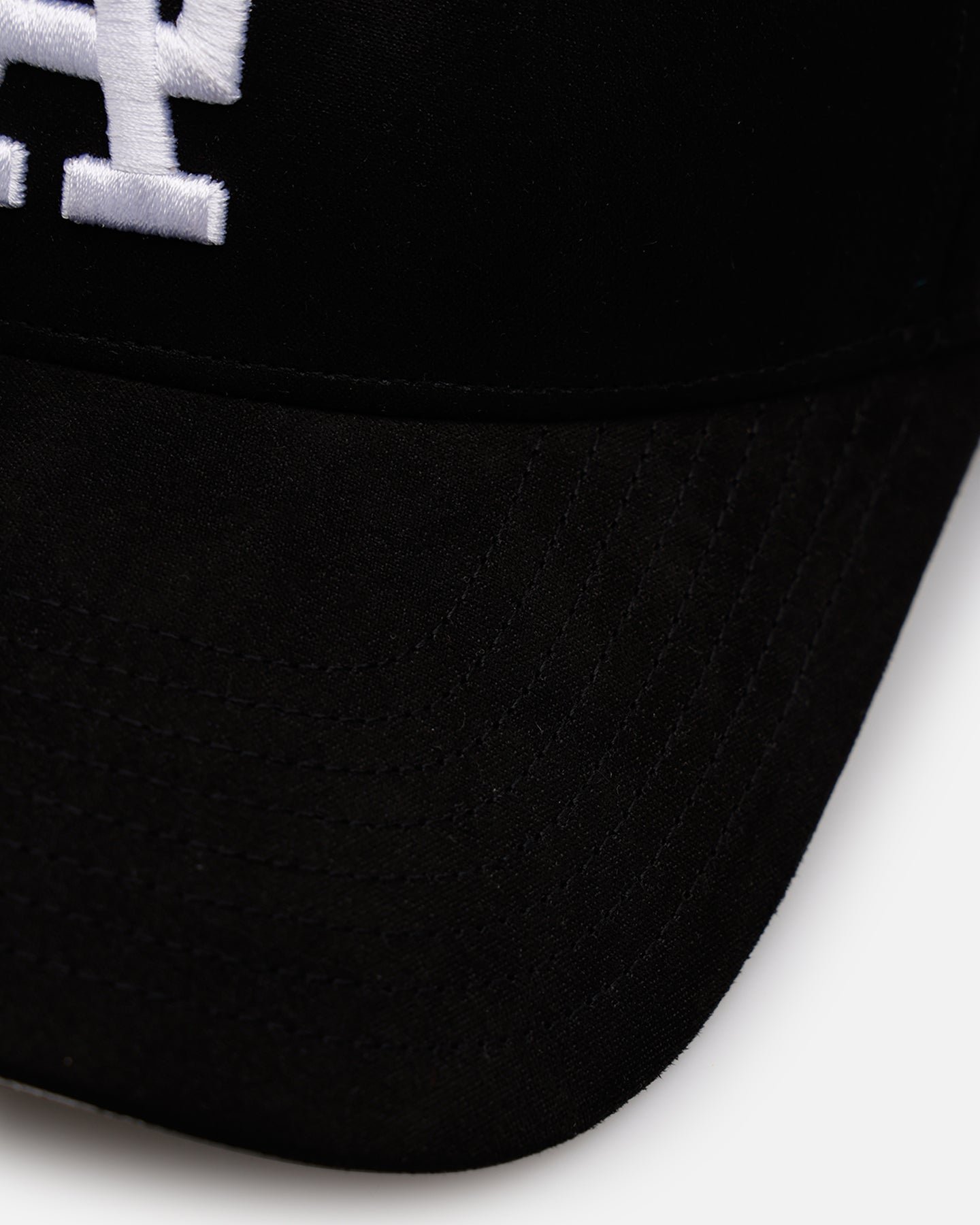 47 Brand Los Angeles Dodgers 'Ultrasuede' 47 MVP Adjustable Strapback Snapback Hat - Black/White Baseball Cap for Men & Women - Perfect for Games, Sports & Casual Wear
