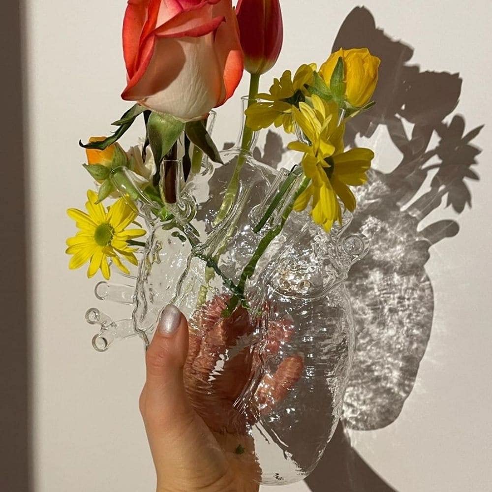 LOVE IN BLOOM Glass Heart Vase - Elegant Floral Centerpiece for Weddings, Anniversaries & Home Decor