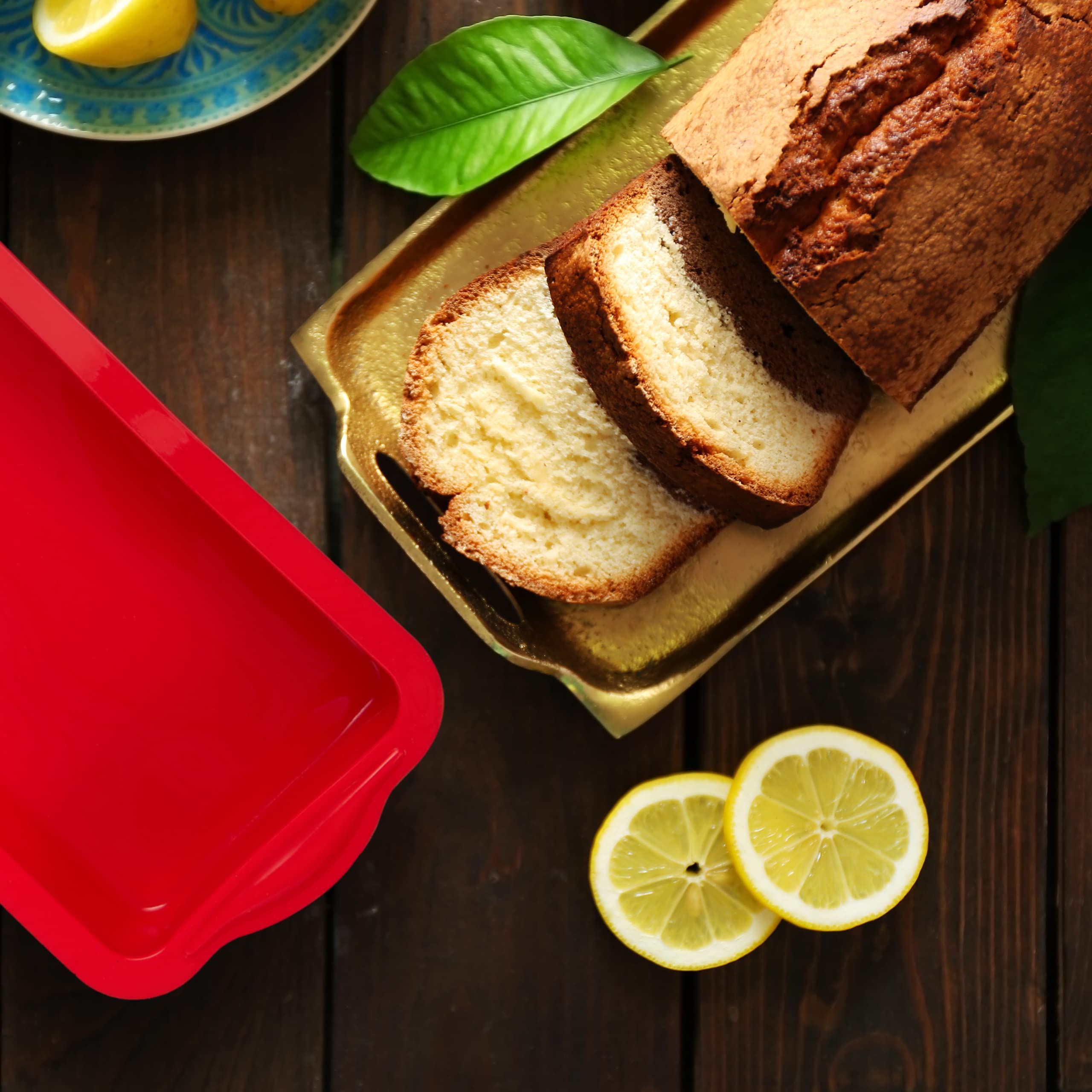Relaxdays 10027254 Red Silicone Loaf Tin Mold - 28.5cm, Dishwasher & Microwave Safe, Heat-Resistant for Baking Bread, Cakes & Tea - Perfect for Home Baking, Holiday Treats & Gift Giving