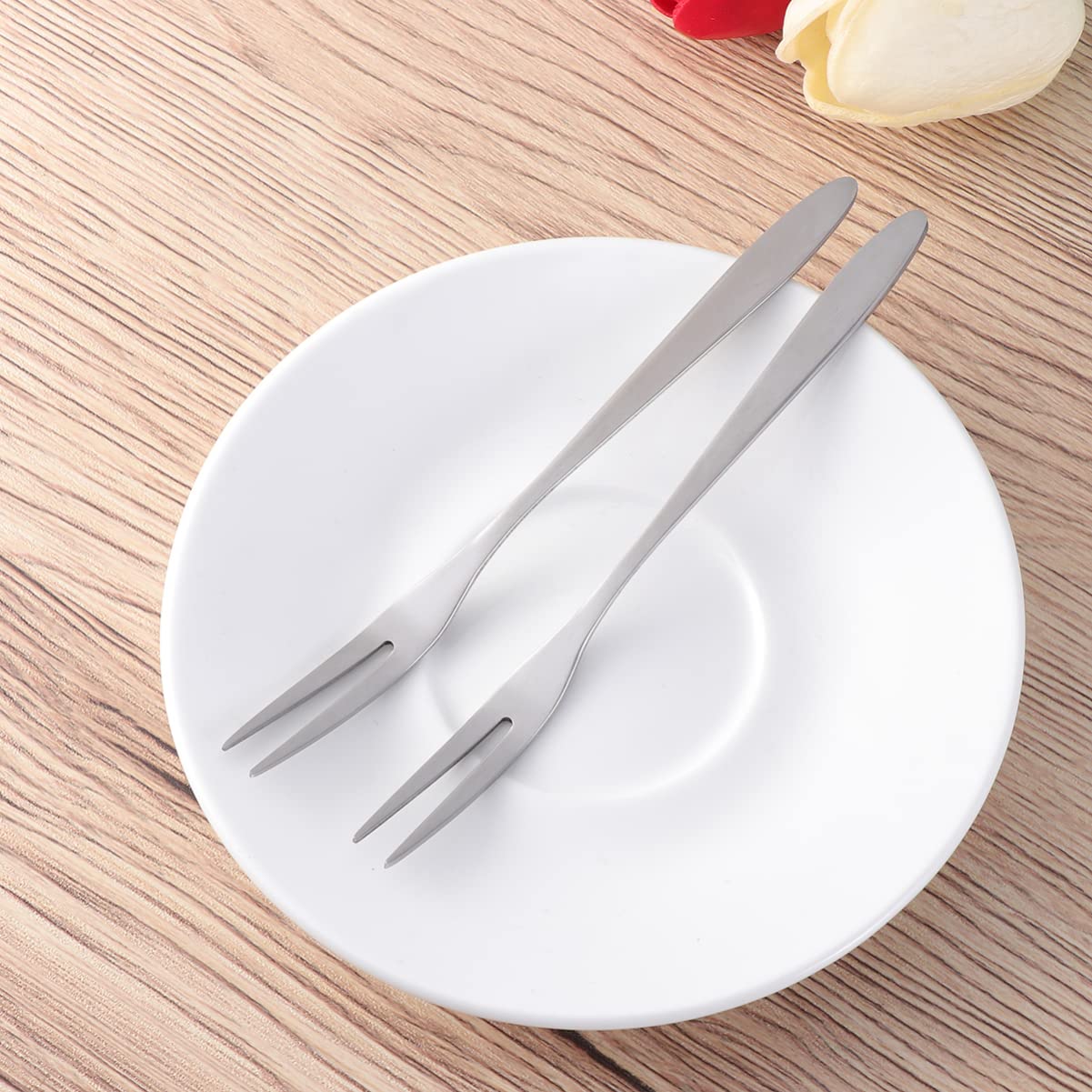 15 Pcs Stainless Steel Fruit Forks - Elegant Cake Forks & Cocktail Forks Set - Perfect for Parties, Desserts, and Fruit Platters